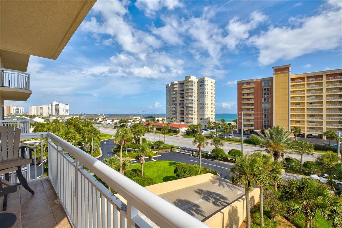 HARBOR LANDING - Residential