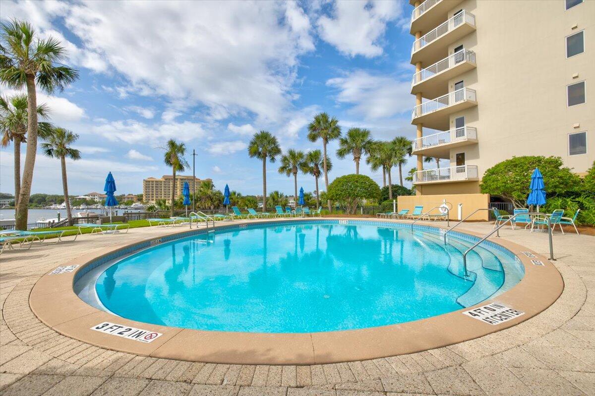 HARBOR LANDING - Residential