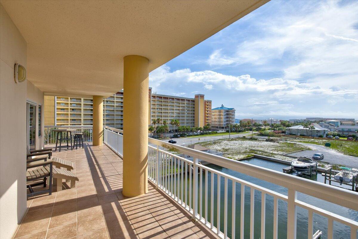 HARBOR LANDING - Residential