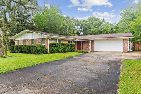 629 NE Merioneth Drive Fort Walton Beach FL 32547