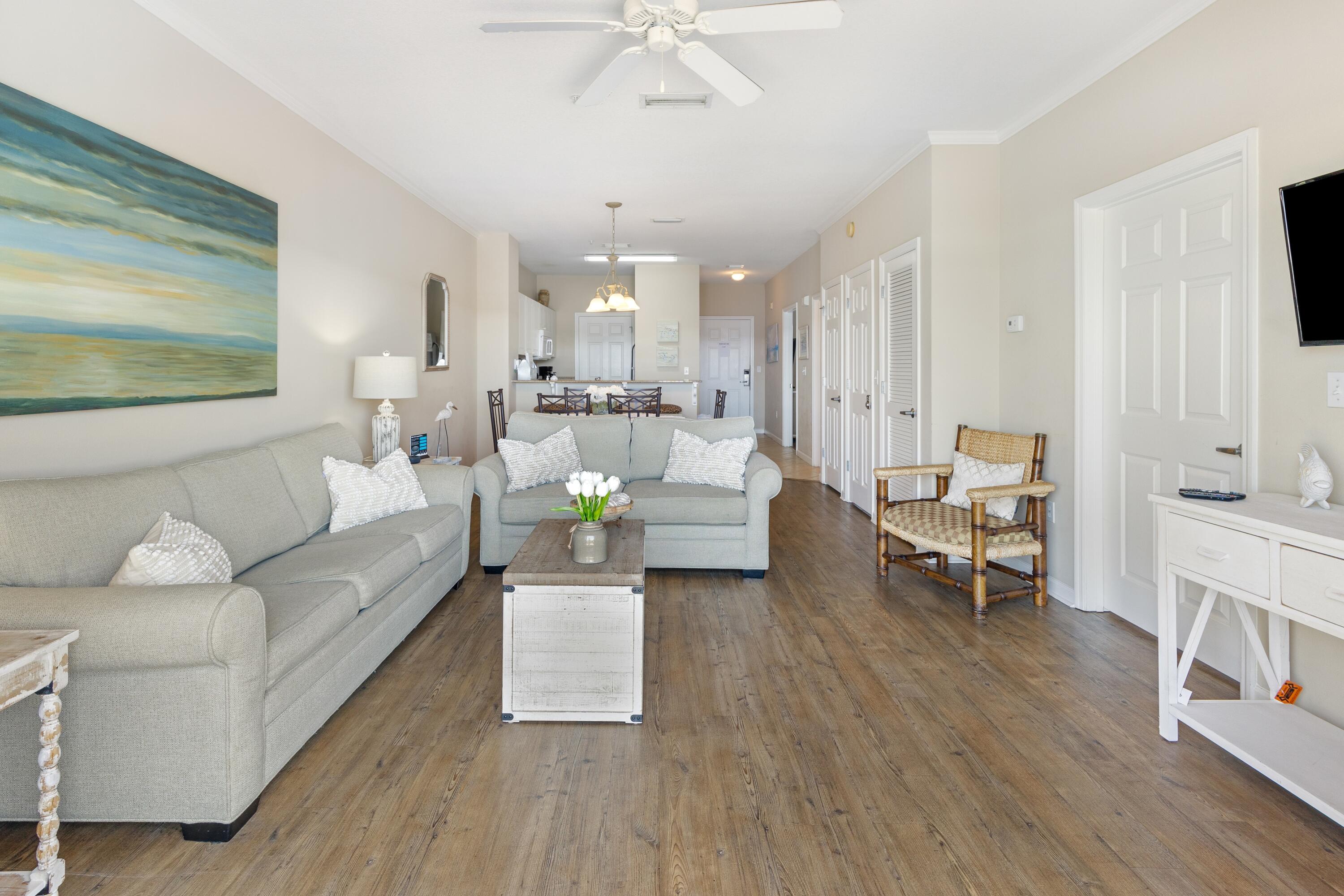 EMERALD WATERS - Residential