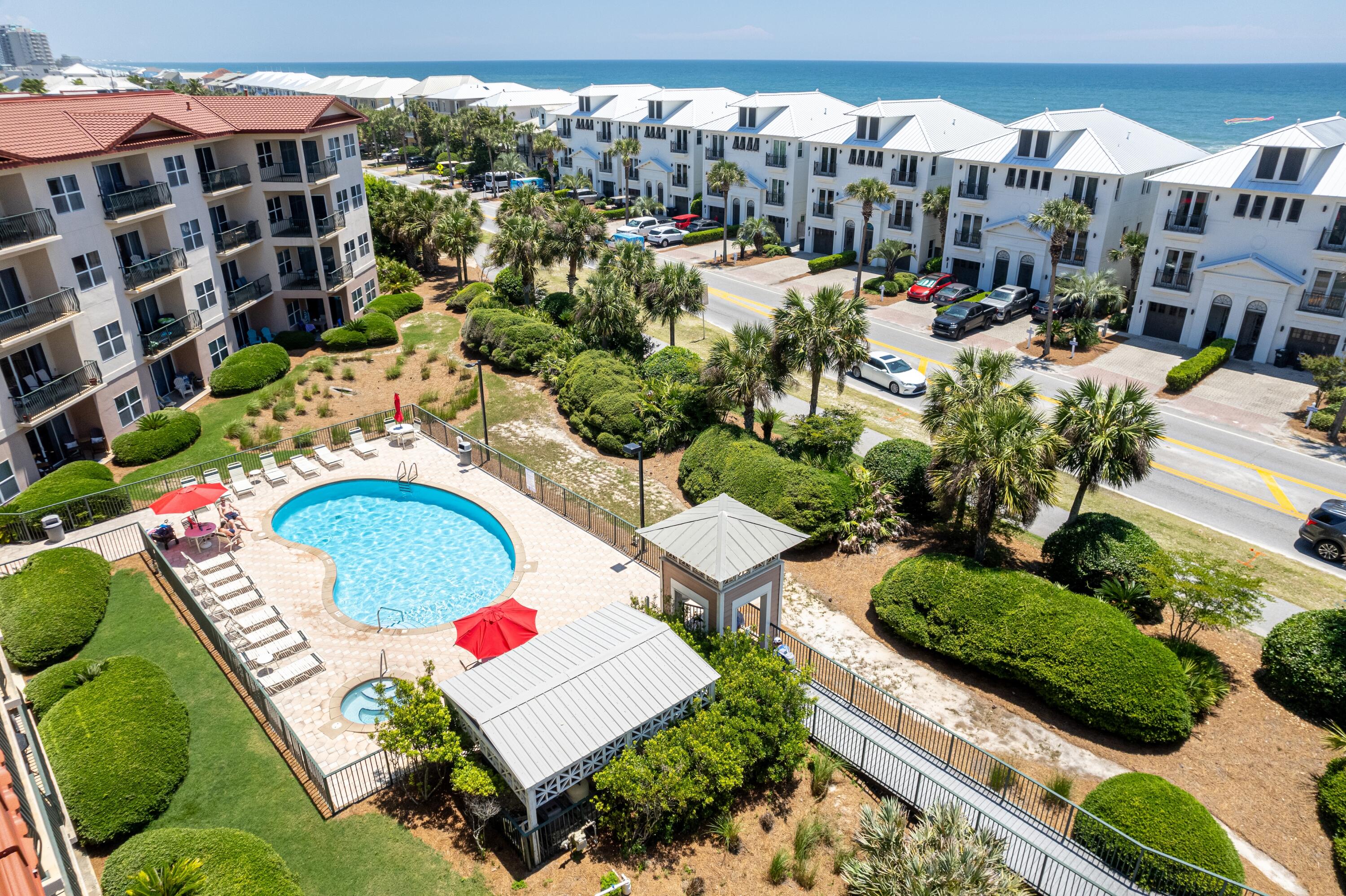 EMERALD WATERS - Residential