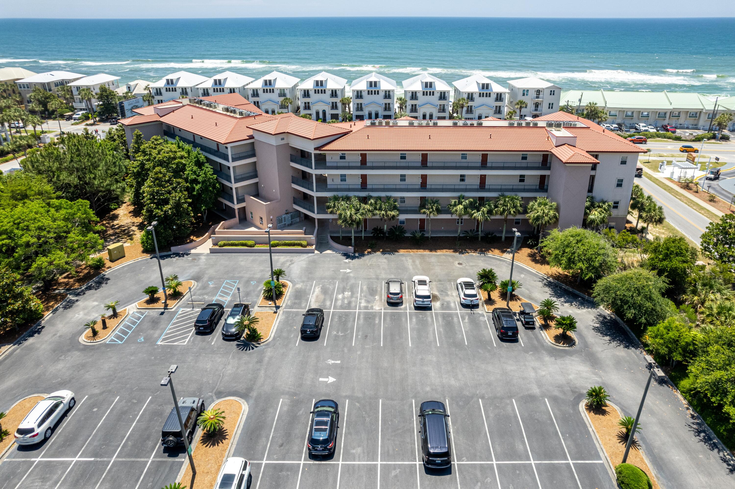 EMERALD WATERS - Residential