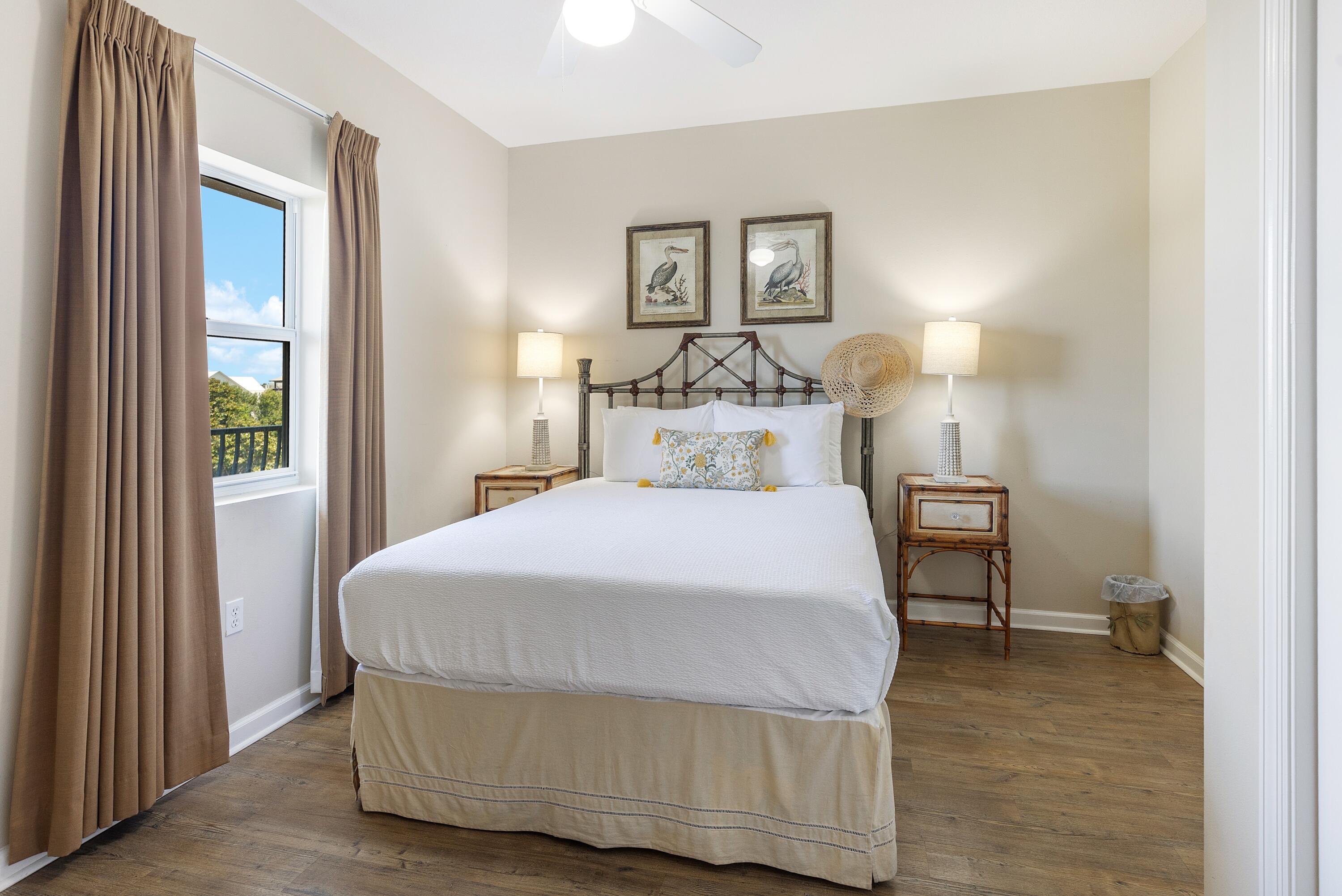 EMERALD WATERS - Residential