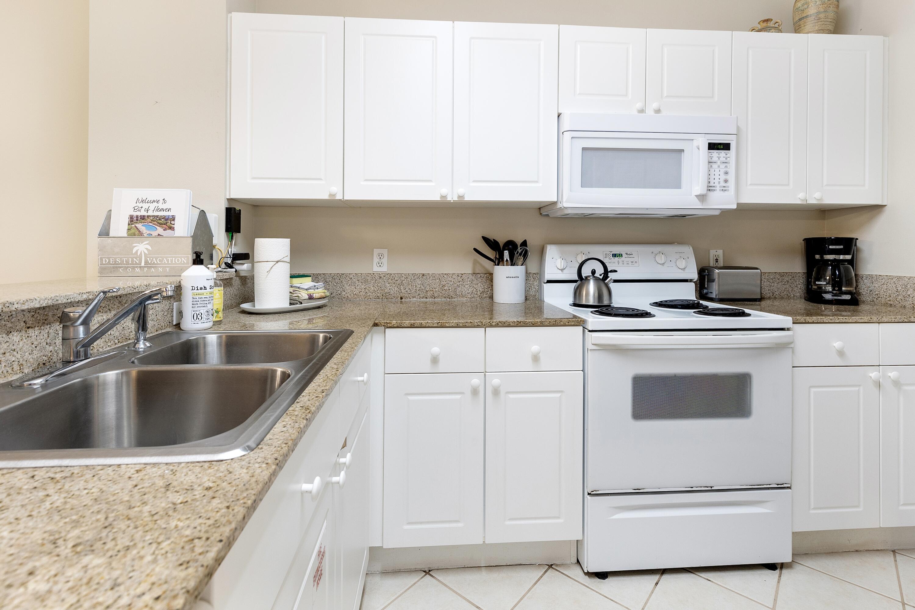 EMERALD WATERS - Residential