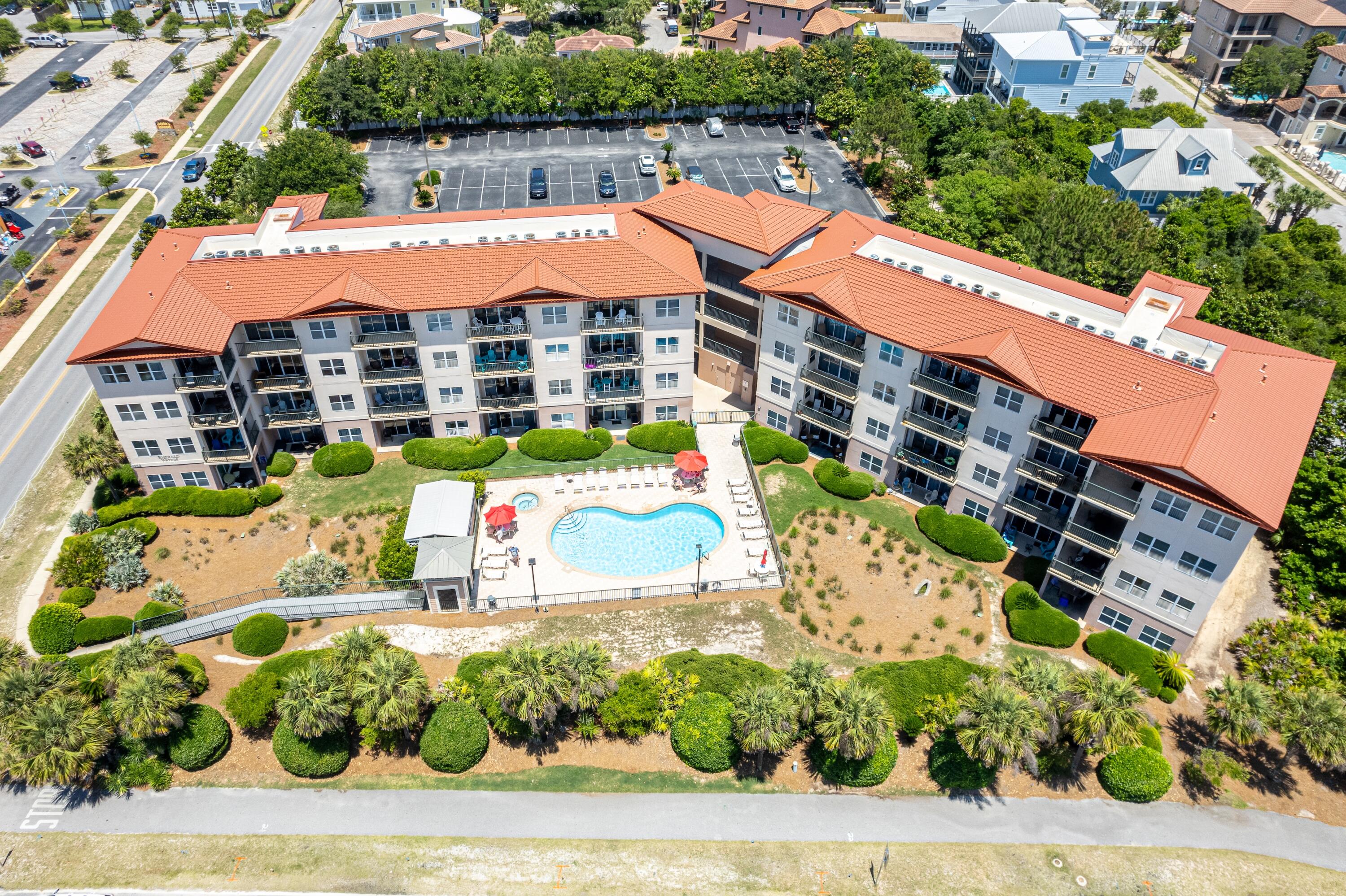 EMERALD WATERS - Residential