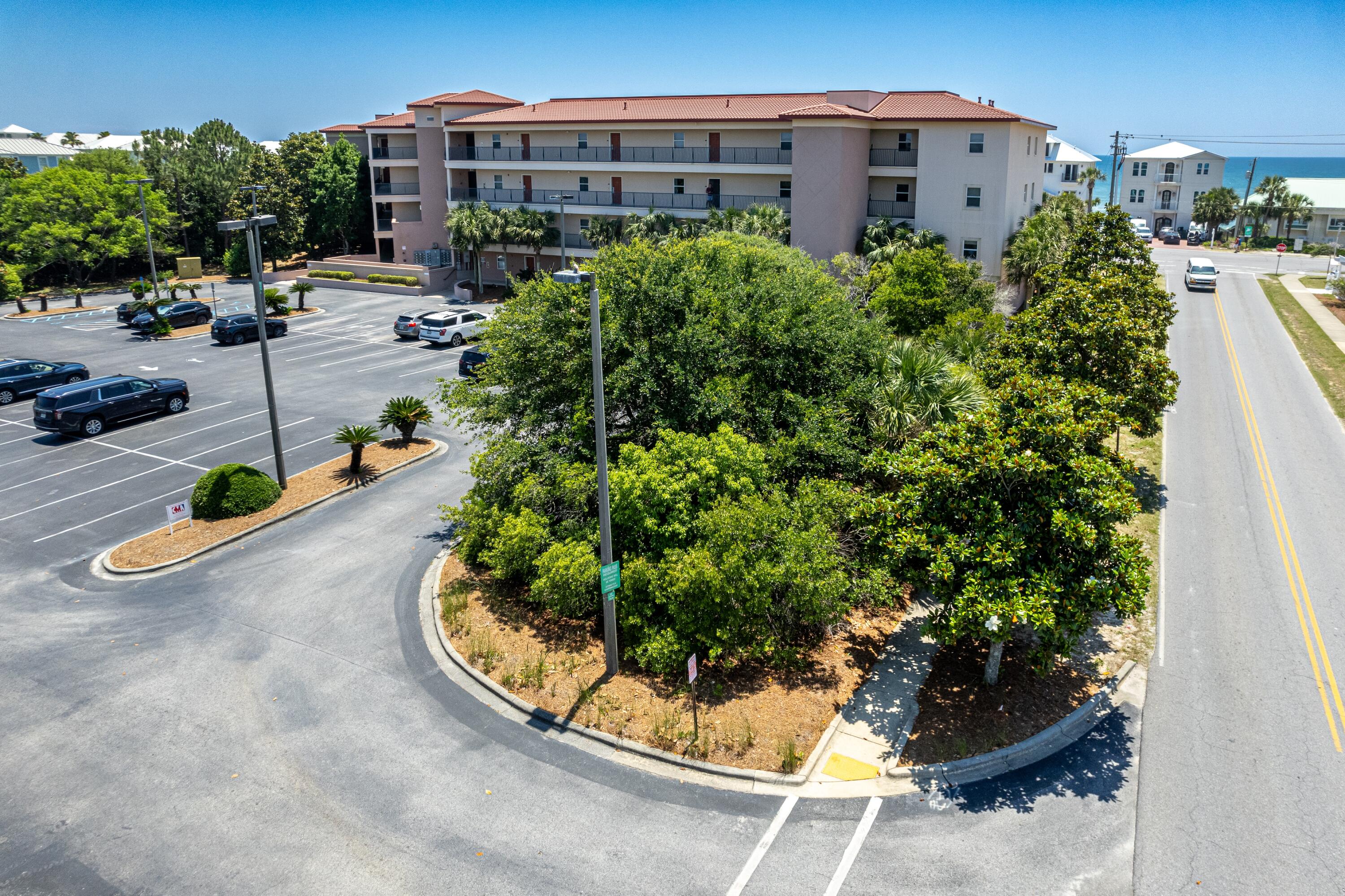 EMERALD WATERS - Residential