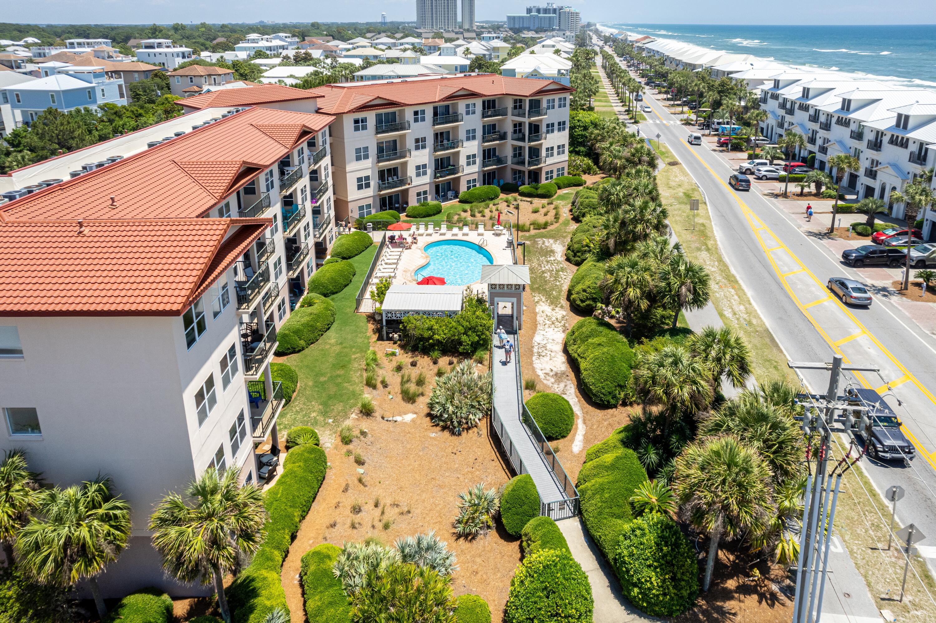 EMERALD WATERS - Residential