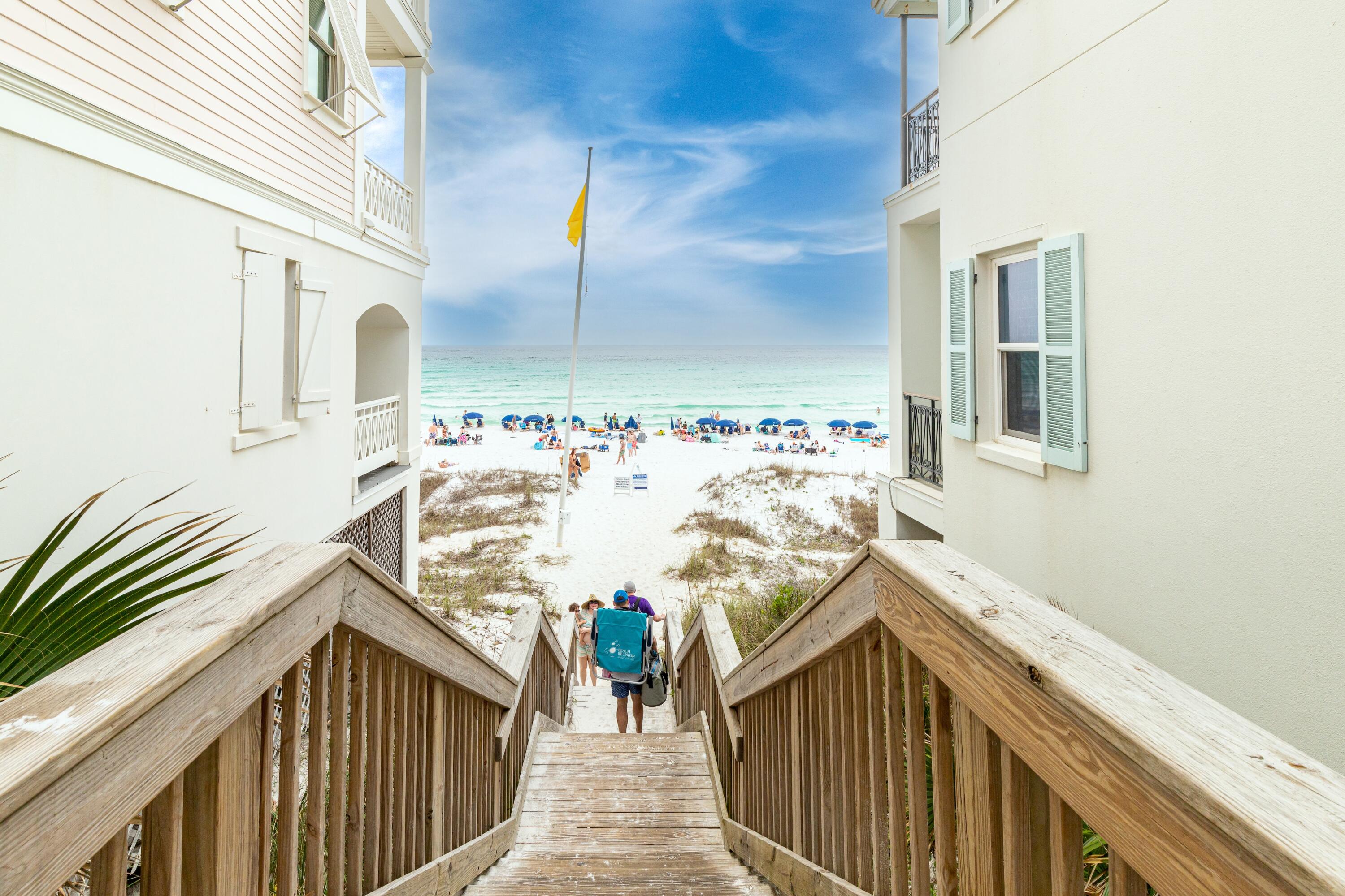 EMERALD WATERS - Residential