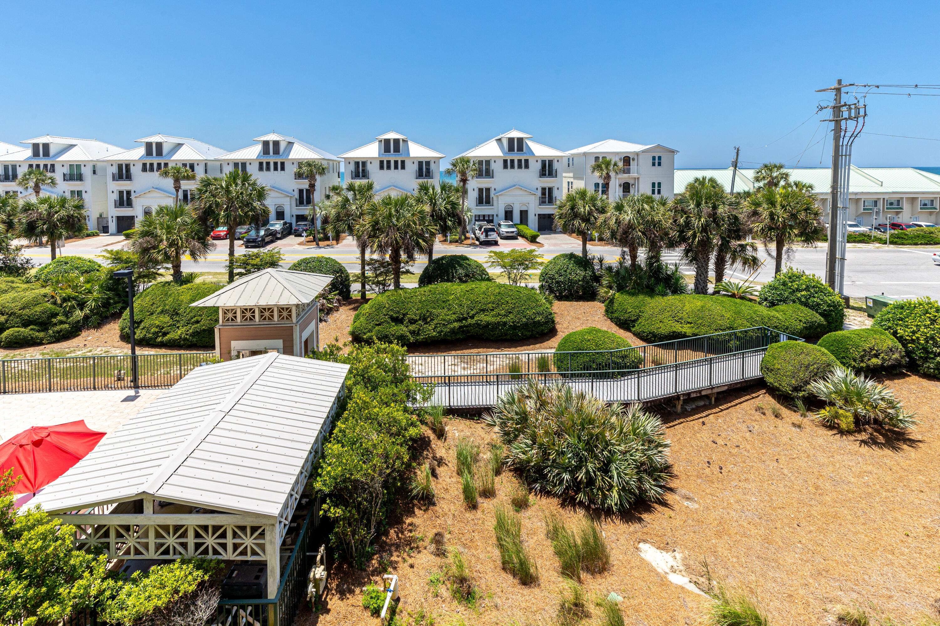 EMERALD WATERS - Residential