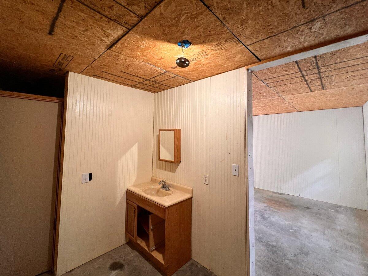 WELLINGTON FOREST - Residential