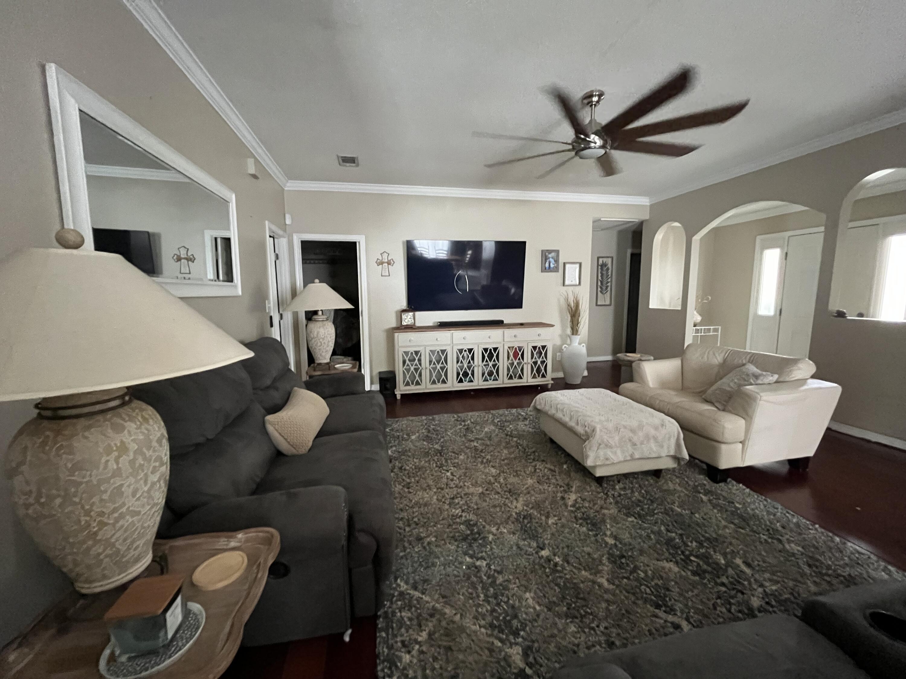 CREEKSIDE - Residential Lease