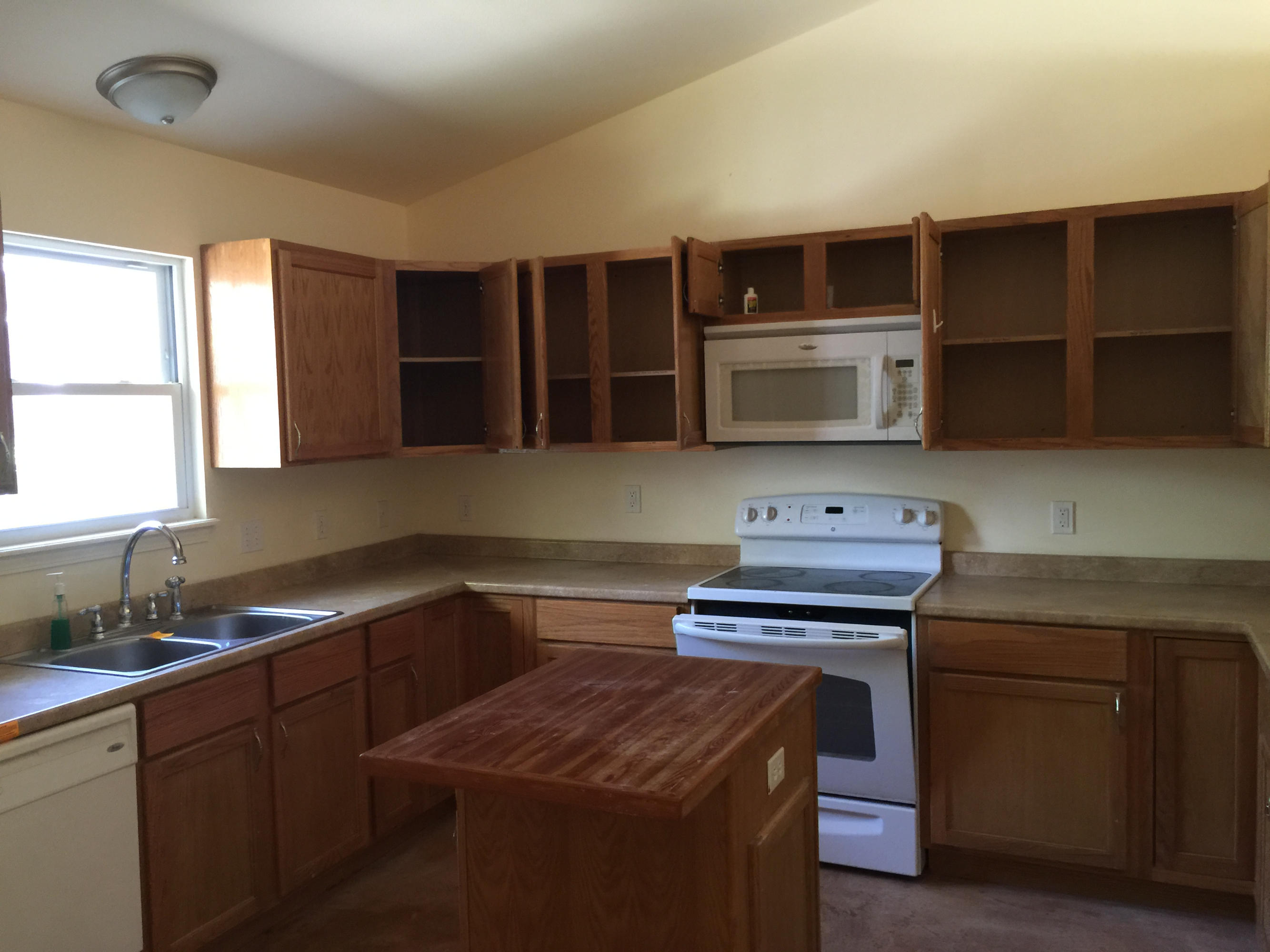 OAKWOOD HILLS UNIT 1 - Residential