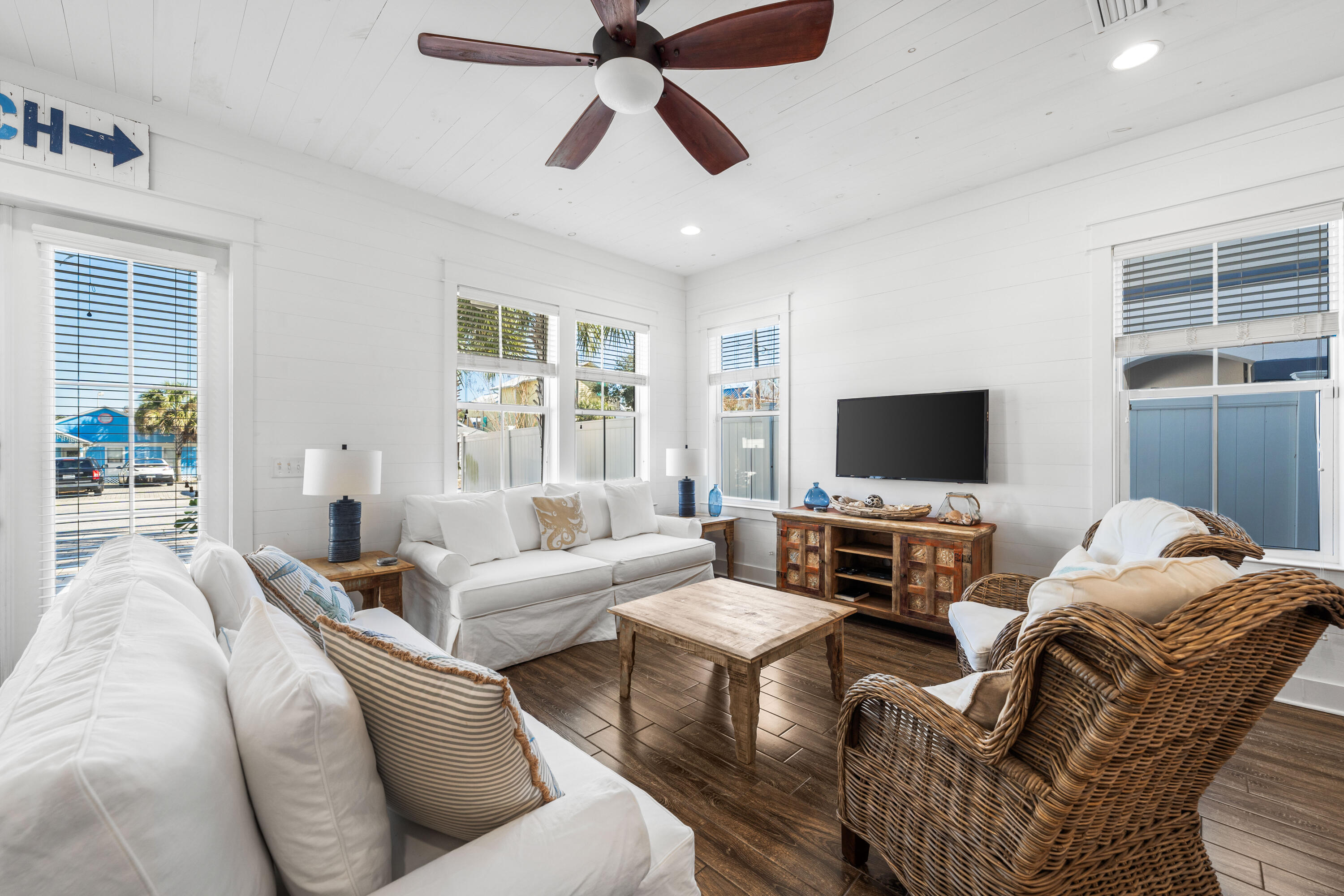 CRYSTAL BEACH - Residential