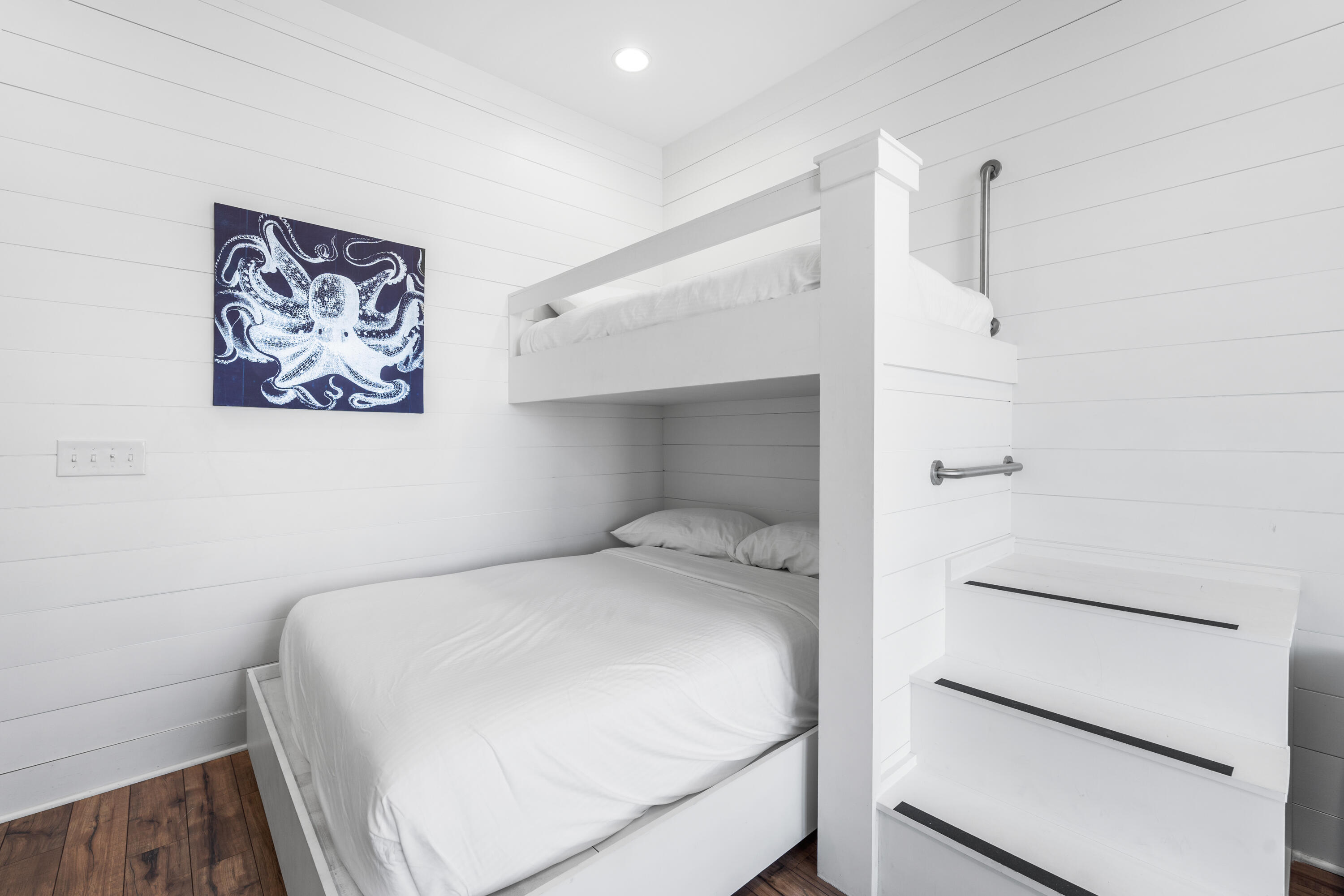 CRYSTAL BEACH - Residential