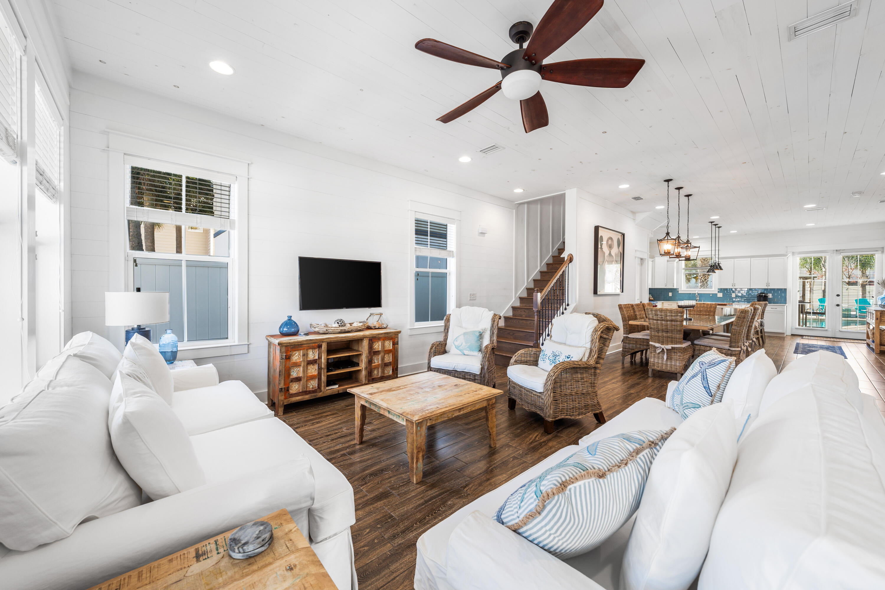 CRYSTAL BEACH - Residential