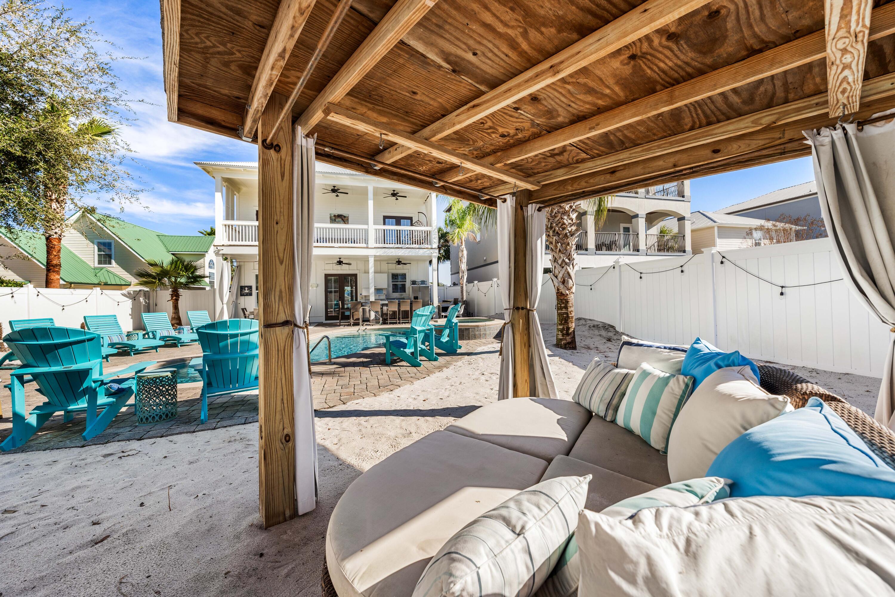 CRYSTAL BEACH - Residential