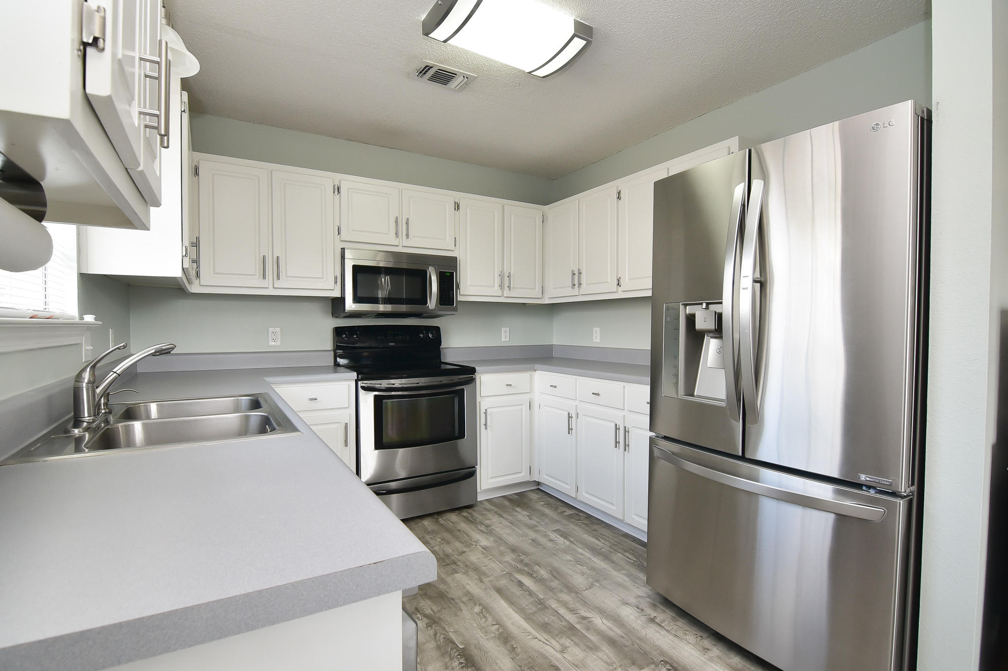 SPANISH TRACE ESTATES - Residential