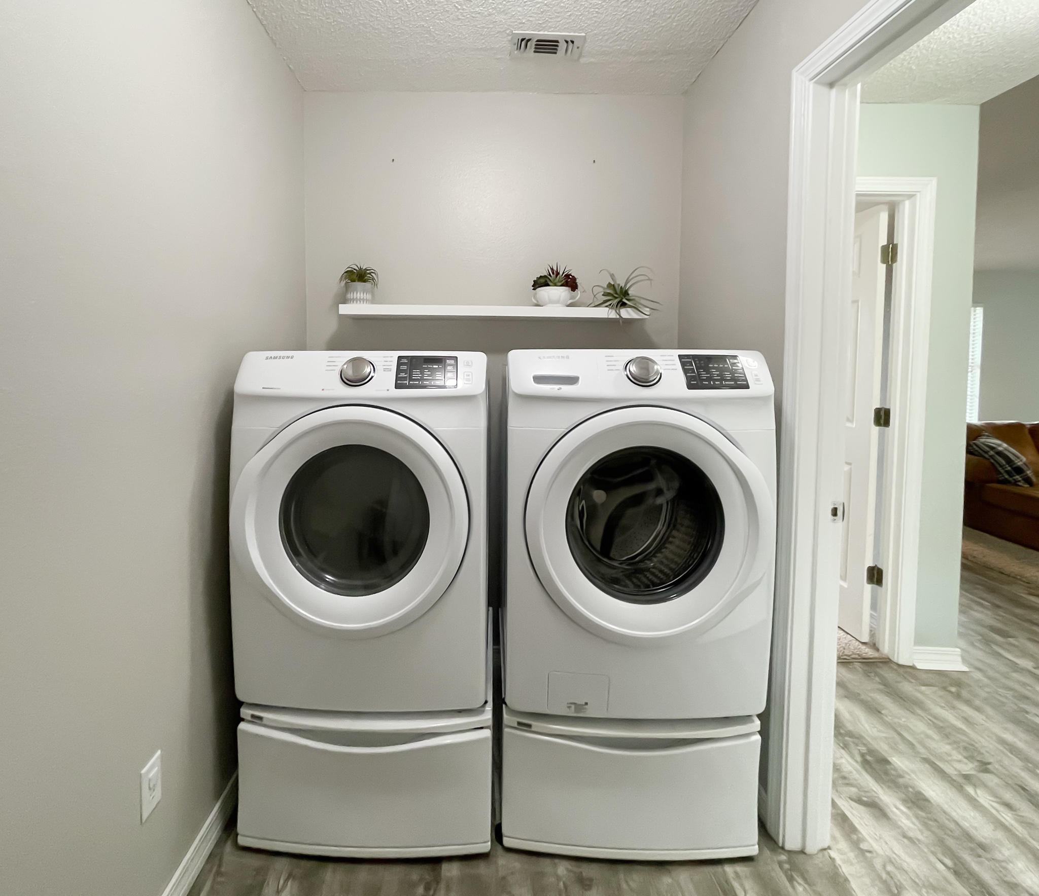 SPANISH TRACE ESTATES - Residential