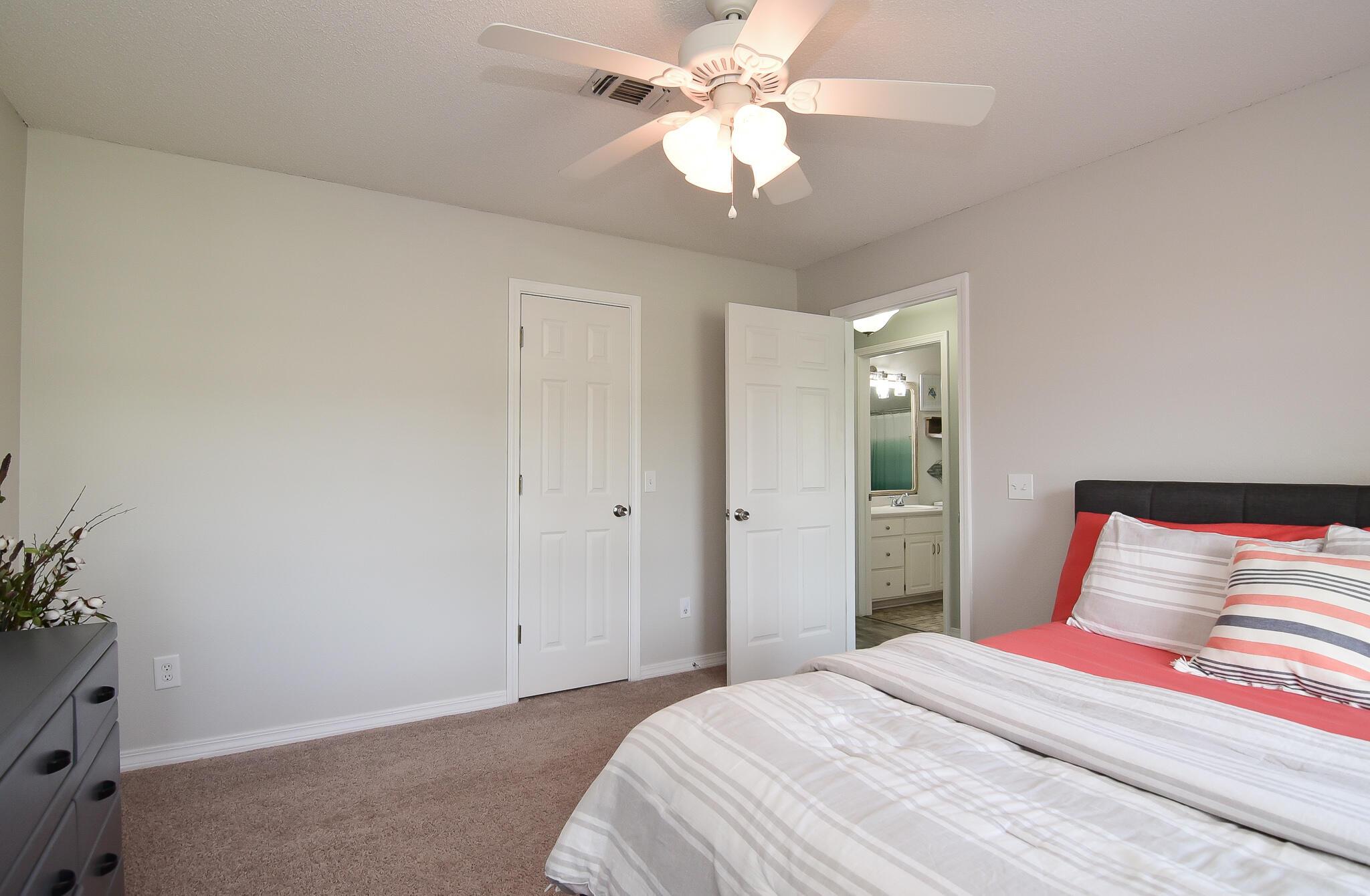 SPANISH TRACE ESTATES - Residential