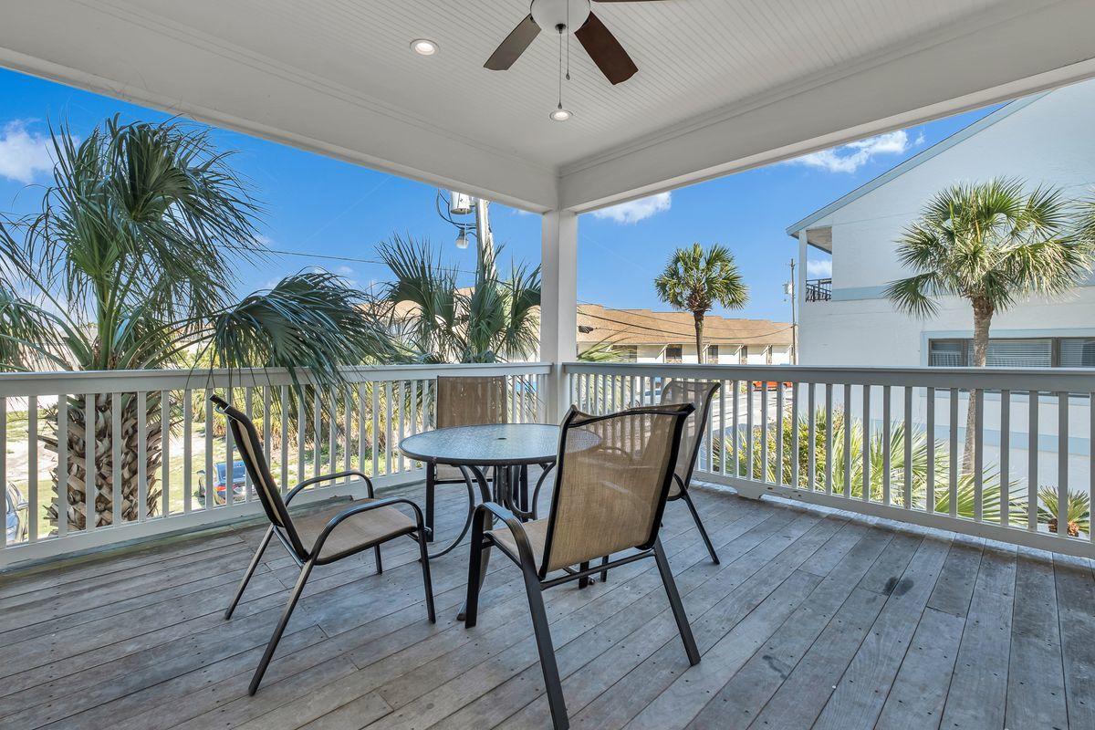 MIRAMAR BEACH - Residential