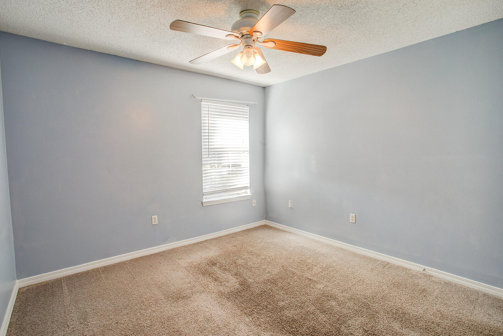 HIDDEN PINES S/D - Residential