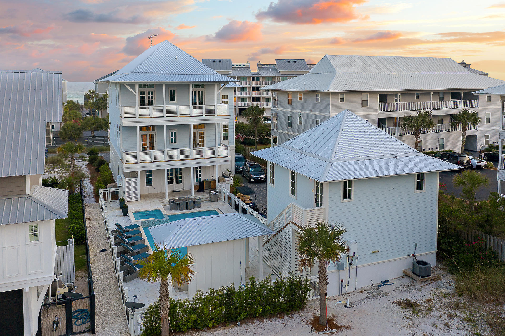 WALK OVER DUNES - Residential