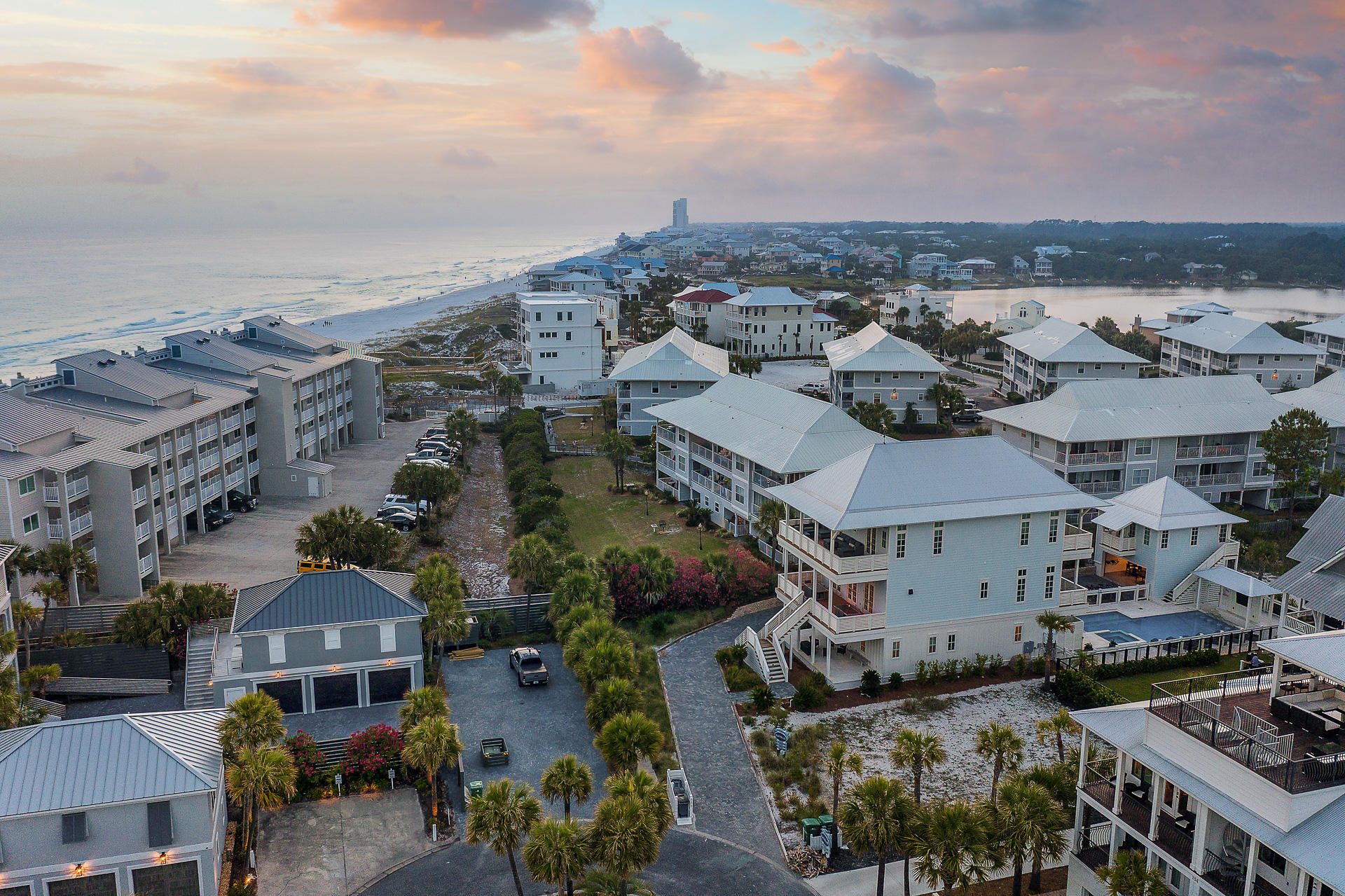 WALK OVER DUNES - Residential