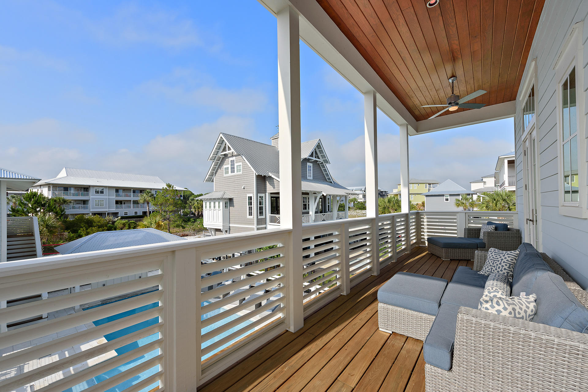 WALK OVER DUNES - Residential