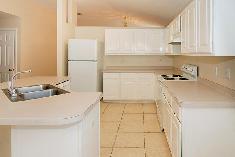 EMERALD VILLAGE S/D - Residential Lease