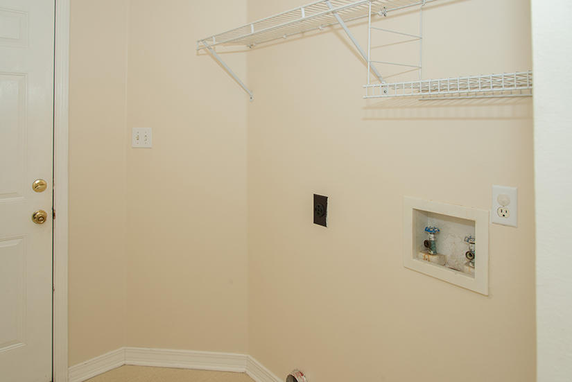 EMERALD VILLAGE S/D - Residential Lease