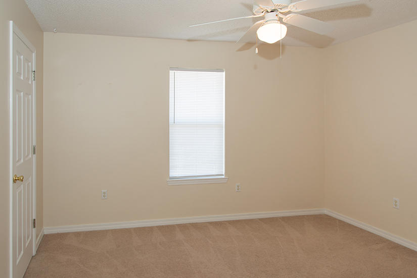 EMERALD VILLAGE S/D - Residential Lease