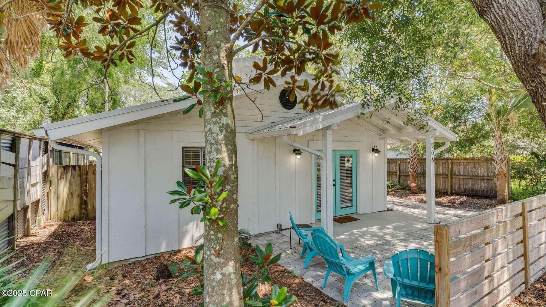 RIVIERA BEACH - Residential