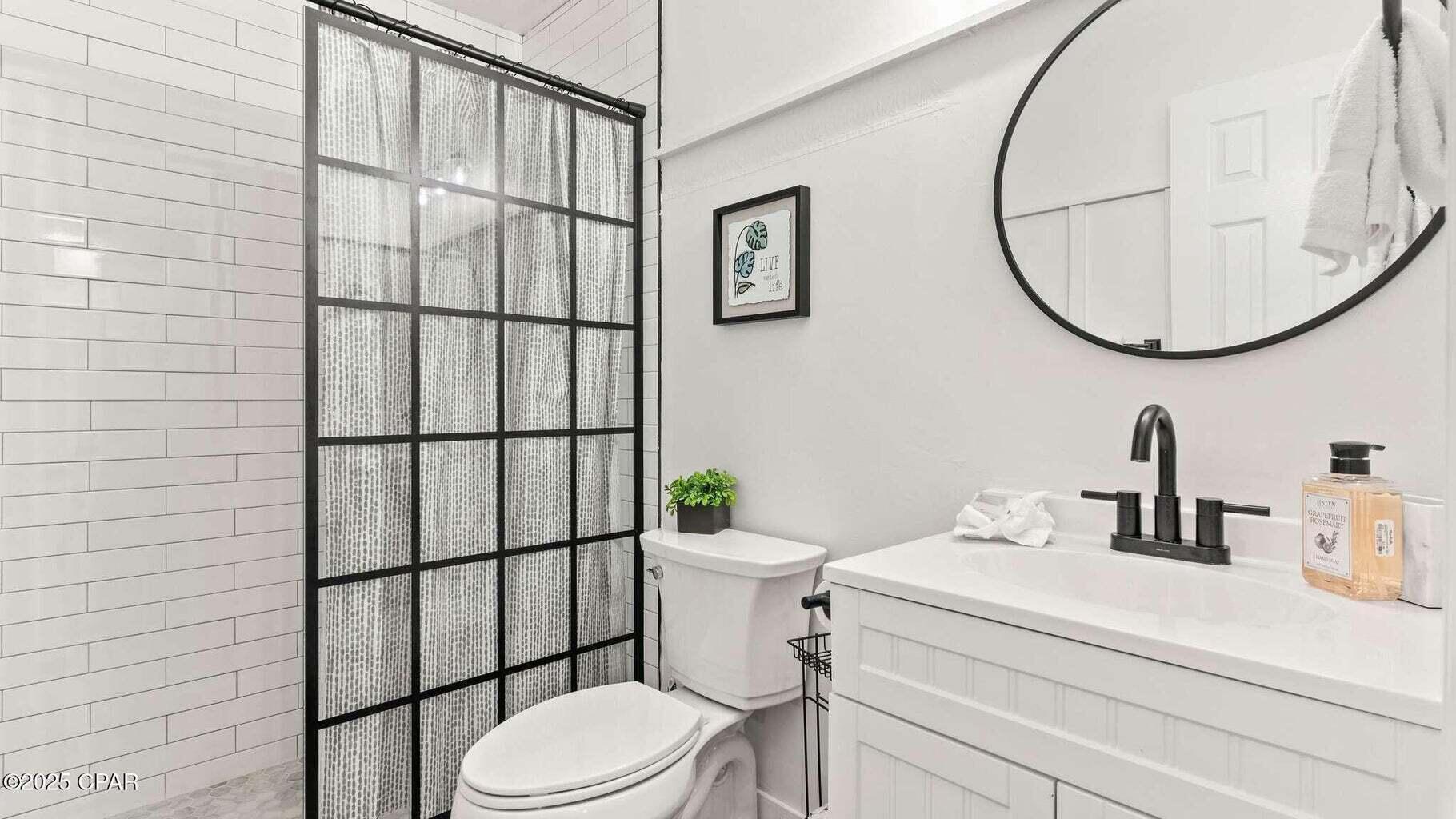 RIVIERA BEACH - Residential