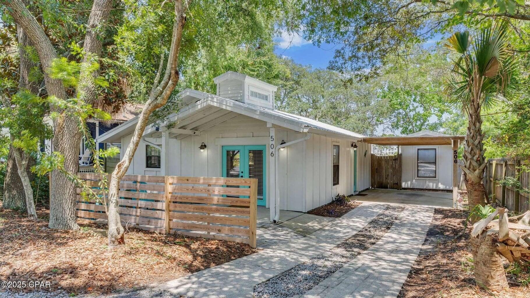 RIVIERA BEACH - Residential