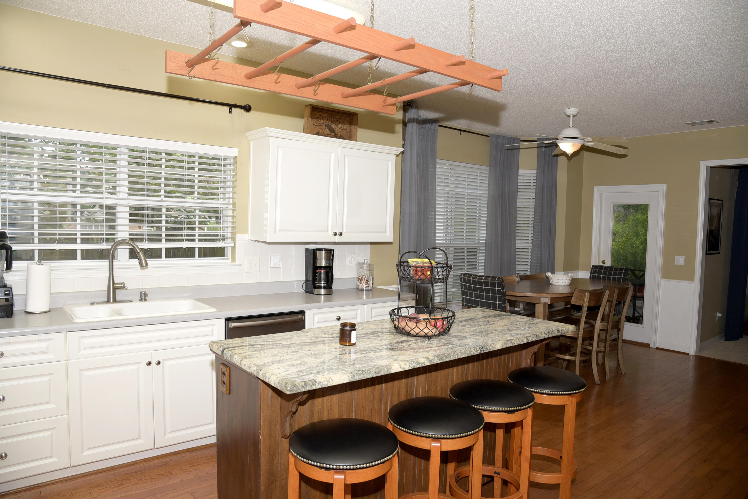 PARKWOOD ESTATES PH 5 - Residential