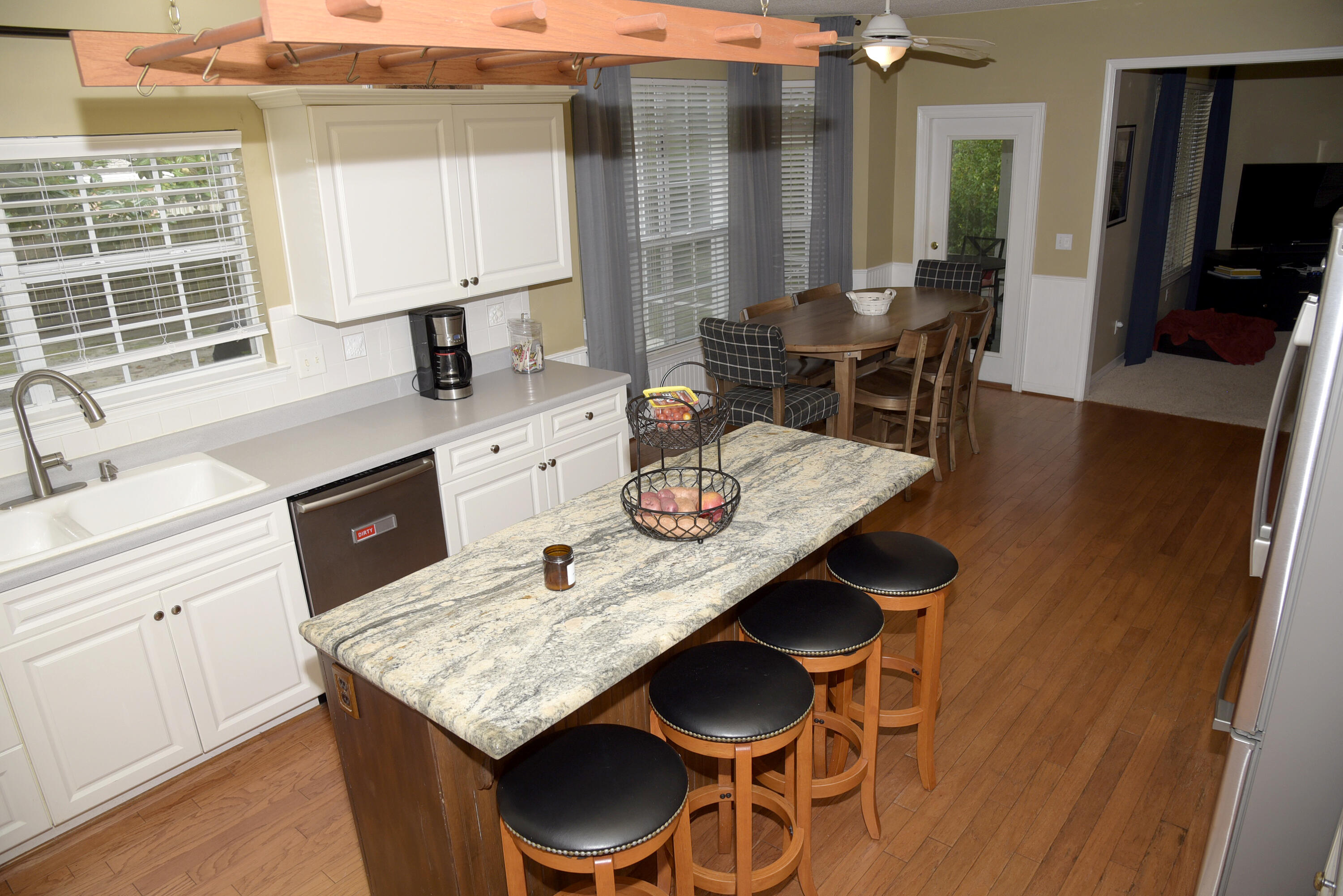 PARKWOOD ESTATES PH 5 - Residential