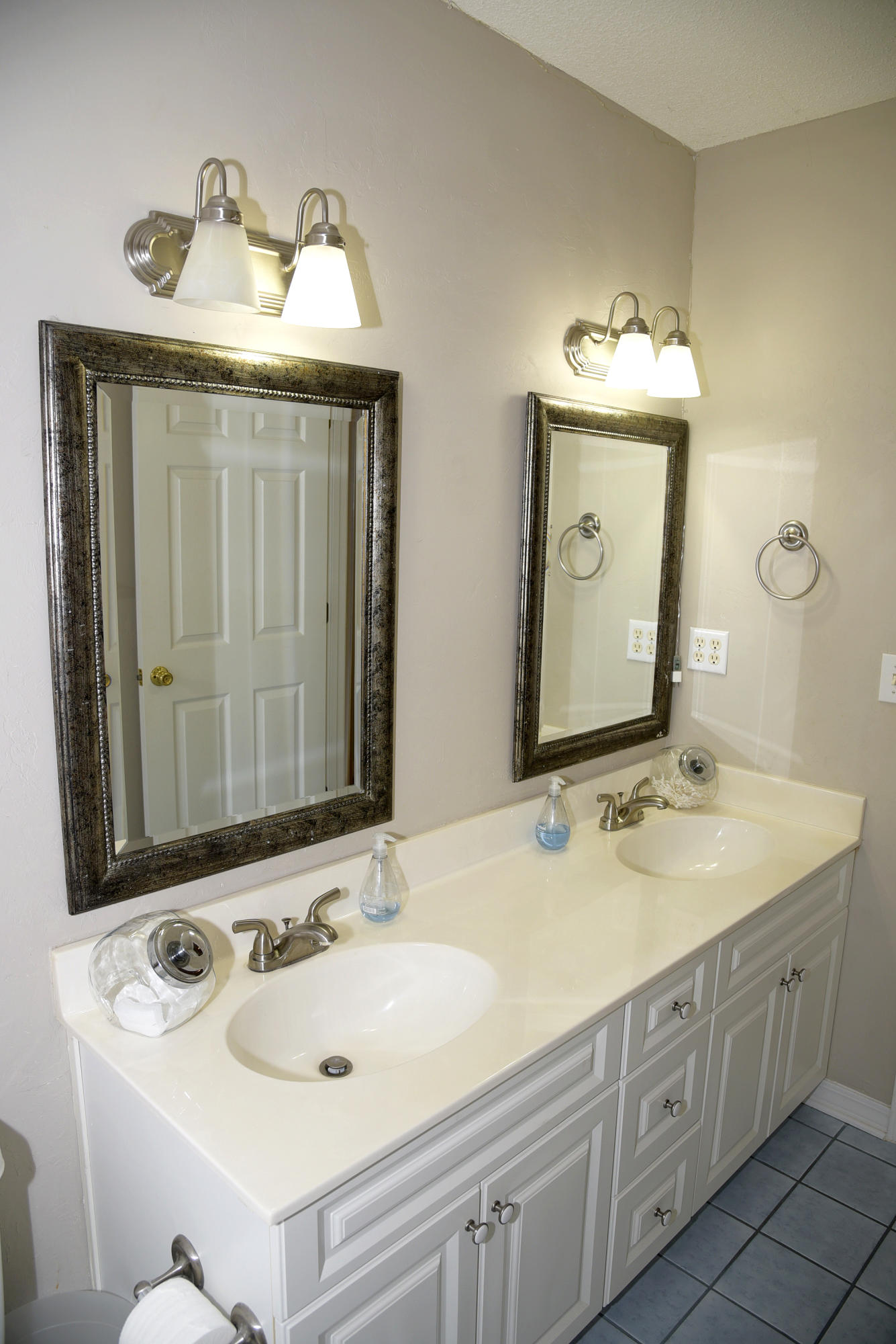 PARKWOOD ESTATES PH 5 - Residential