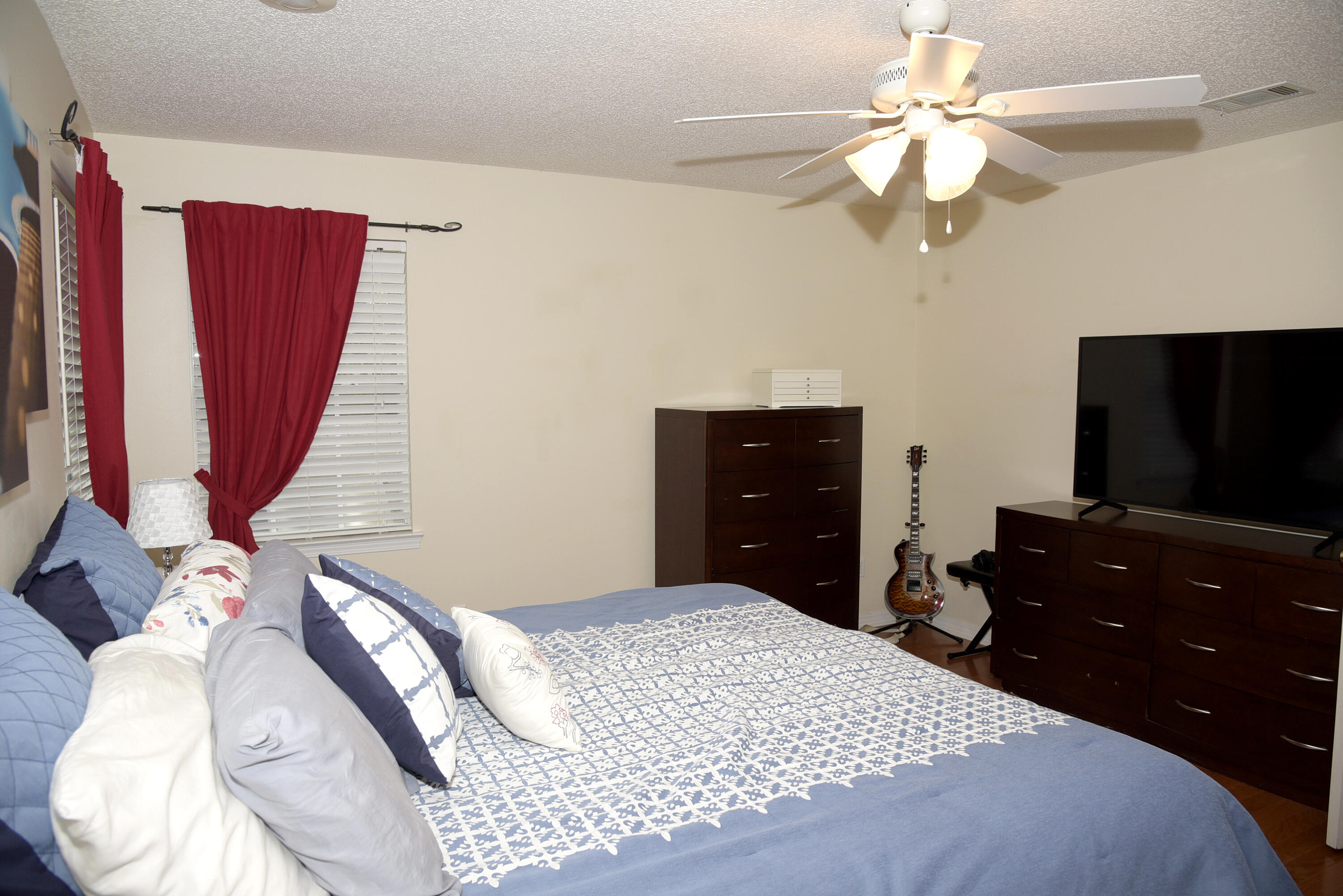 PARKWOOD ESTATES PH 5 - Residential