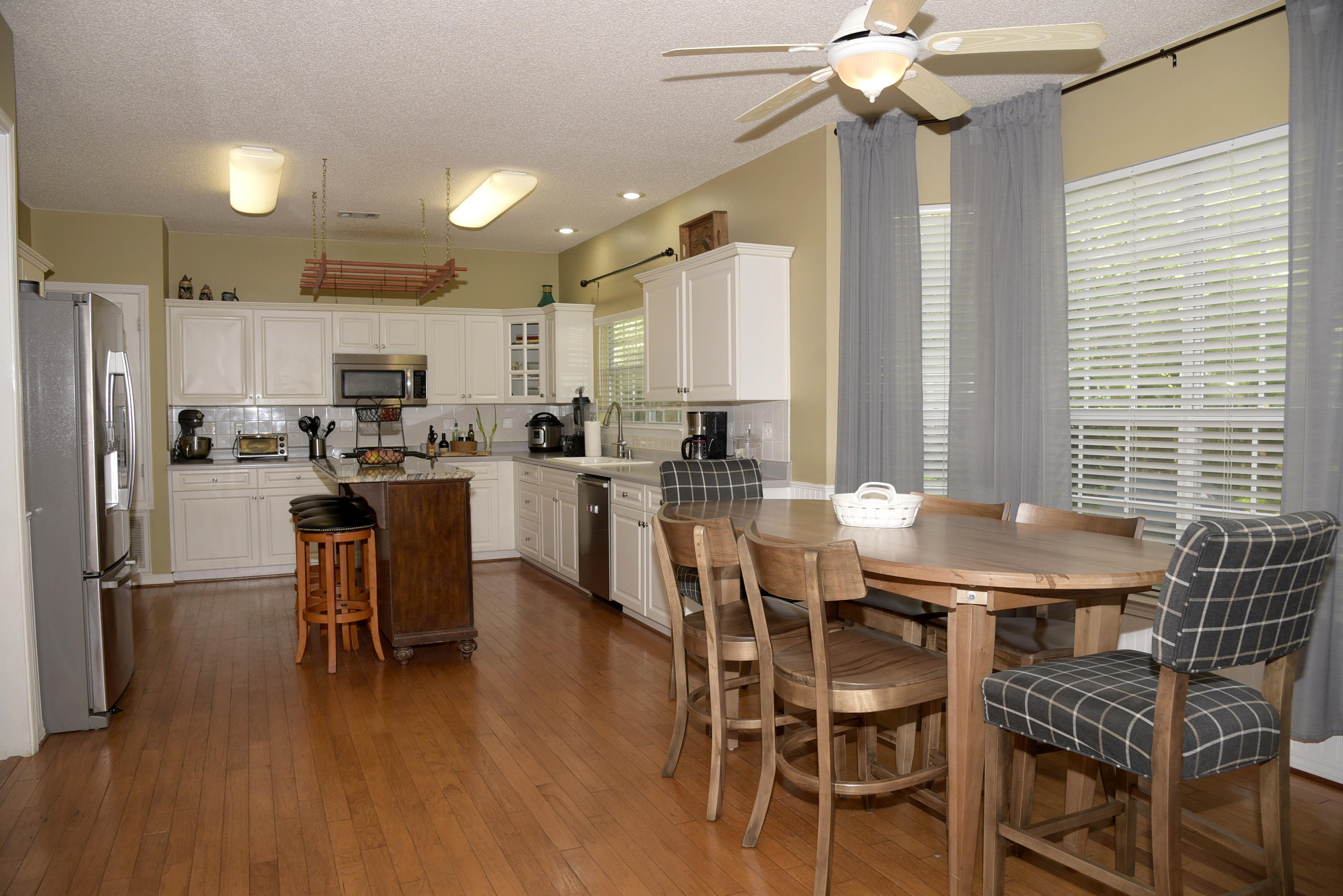 PARKWOOD ESTATES PH 5 - Residential