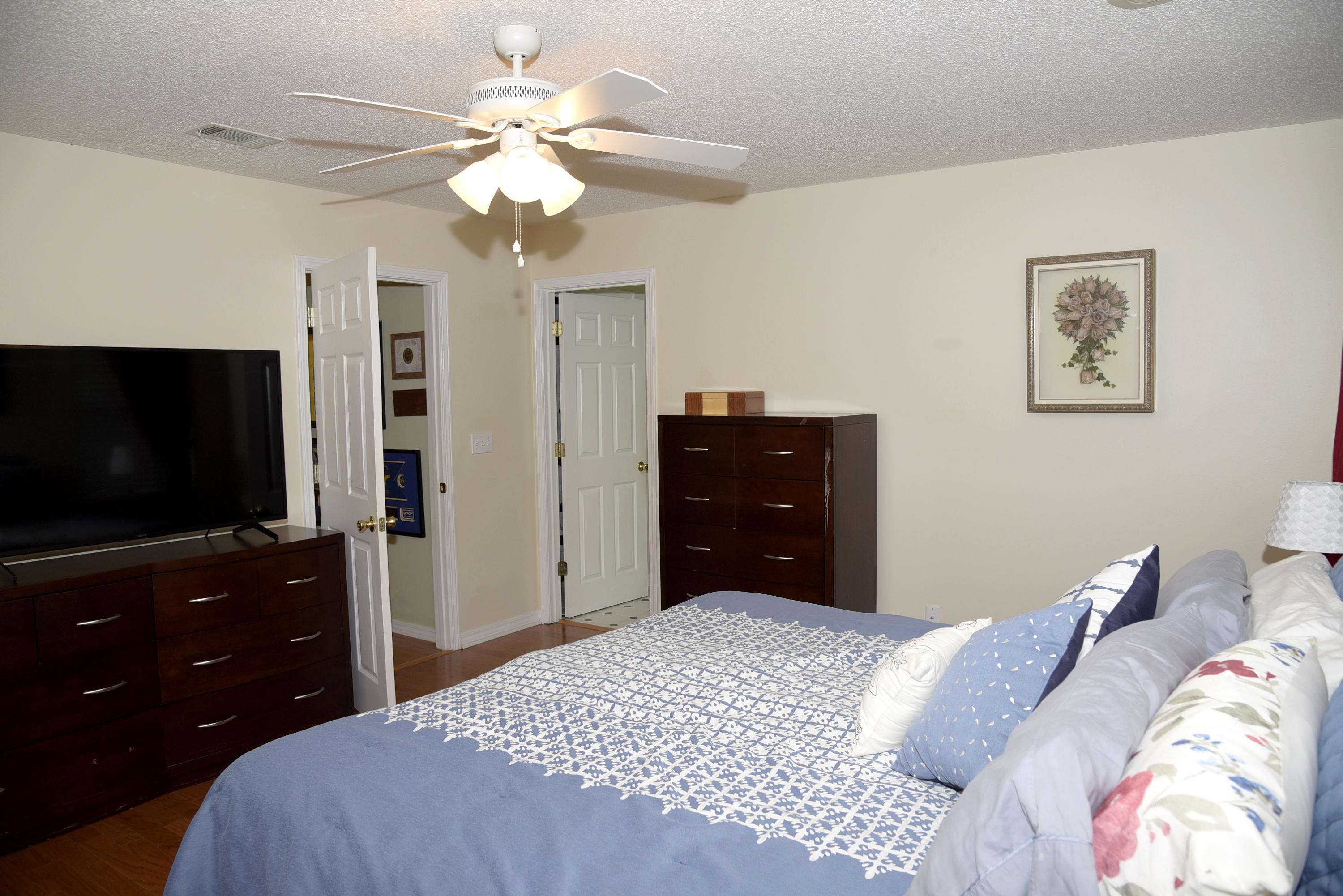 PARKWOOD ESTATES PH 5 - Residential