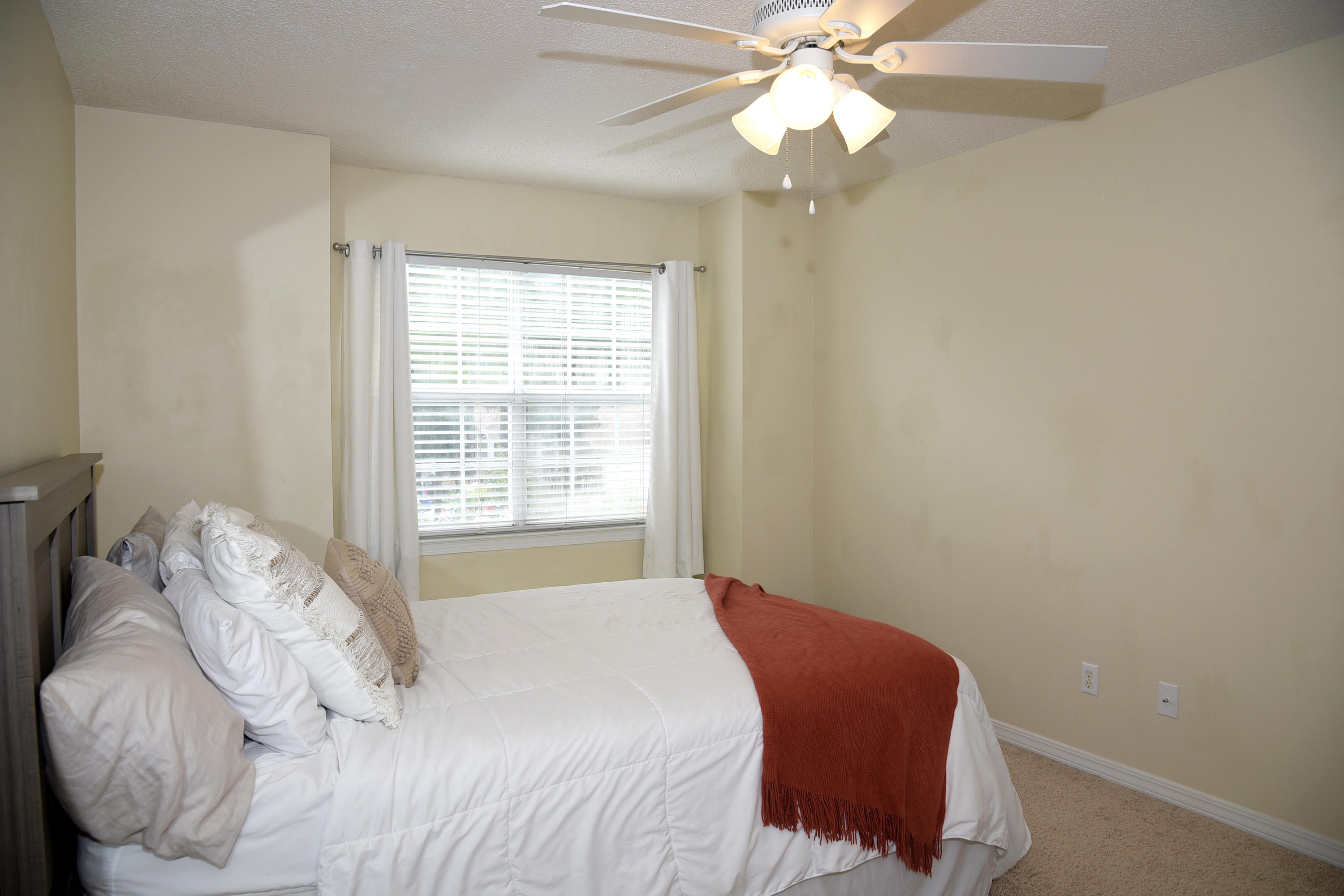 PARKWOOD ESTATES PH 5 - Residential