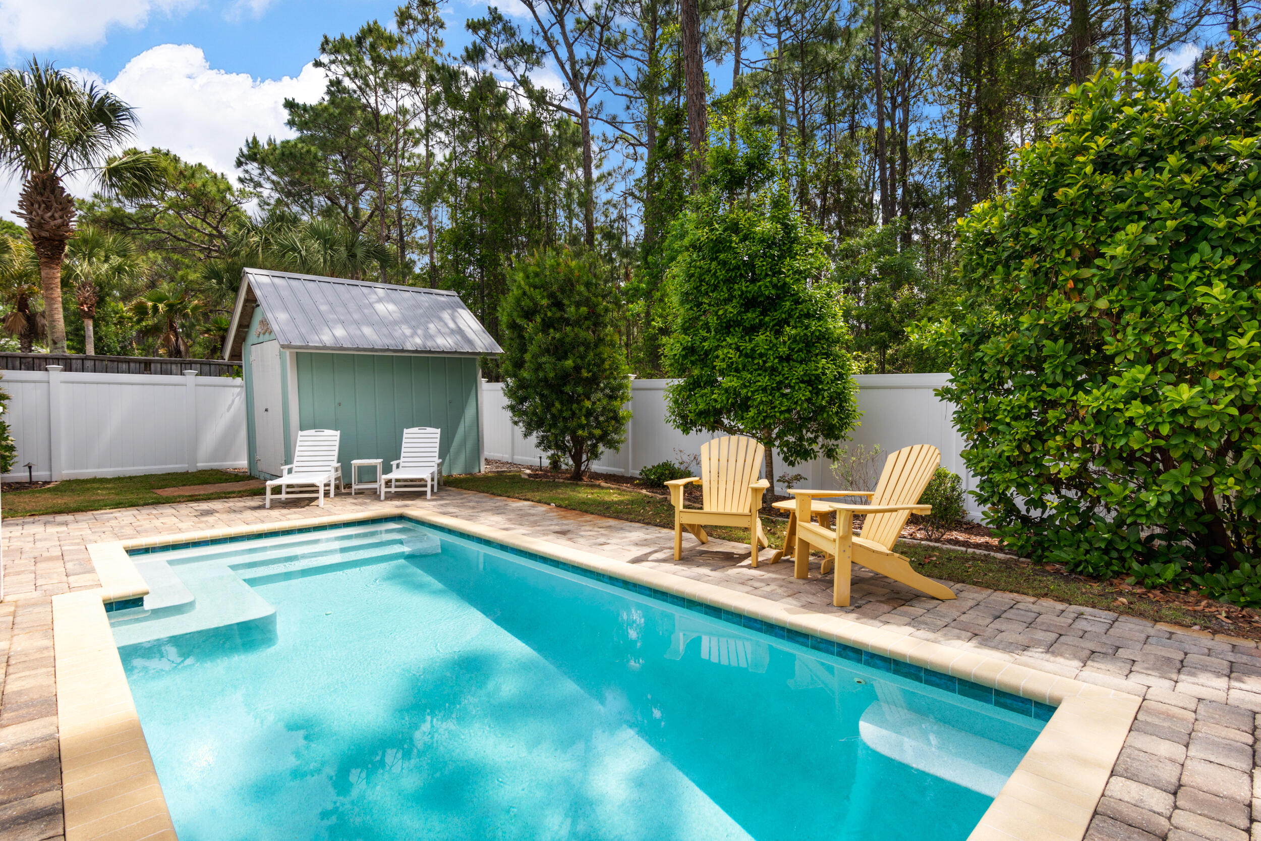 GULF SHORE MANOR - Residential