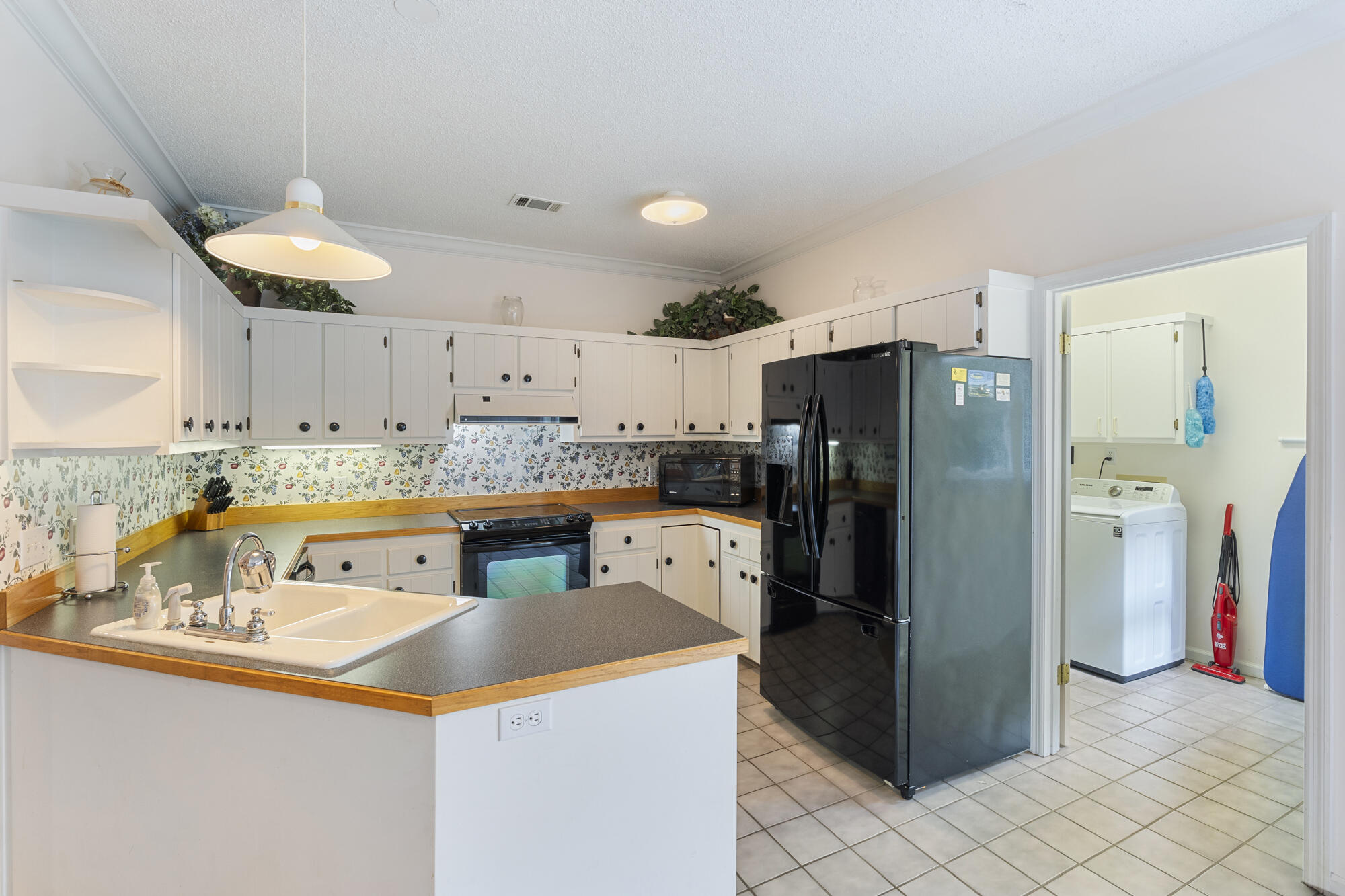 CASSINE VILLAGE - Residential