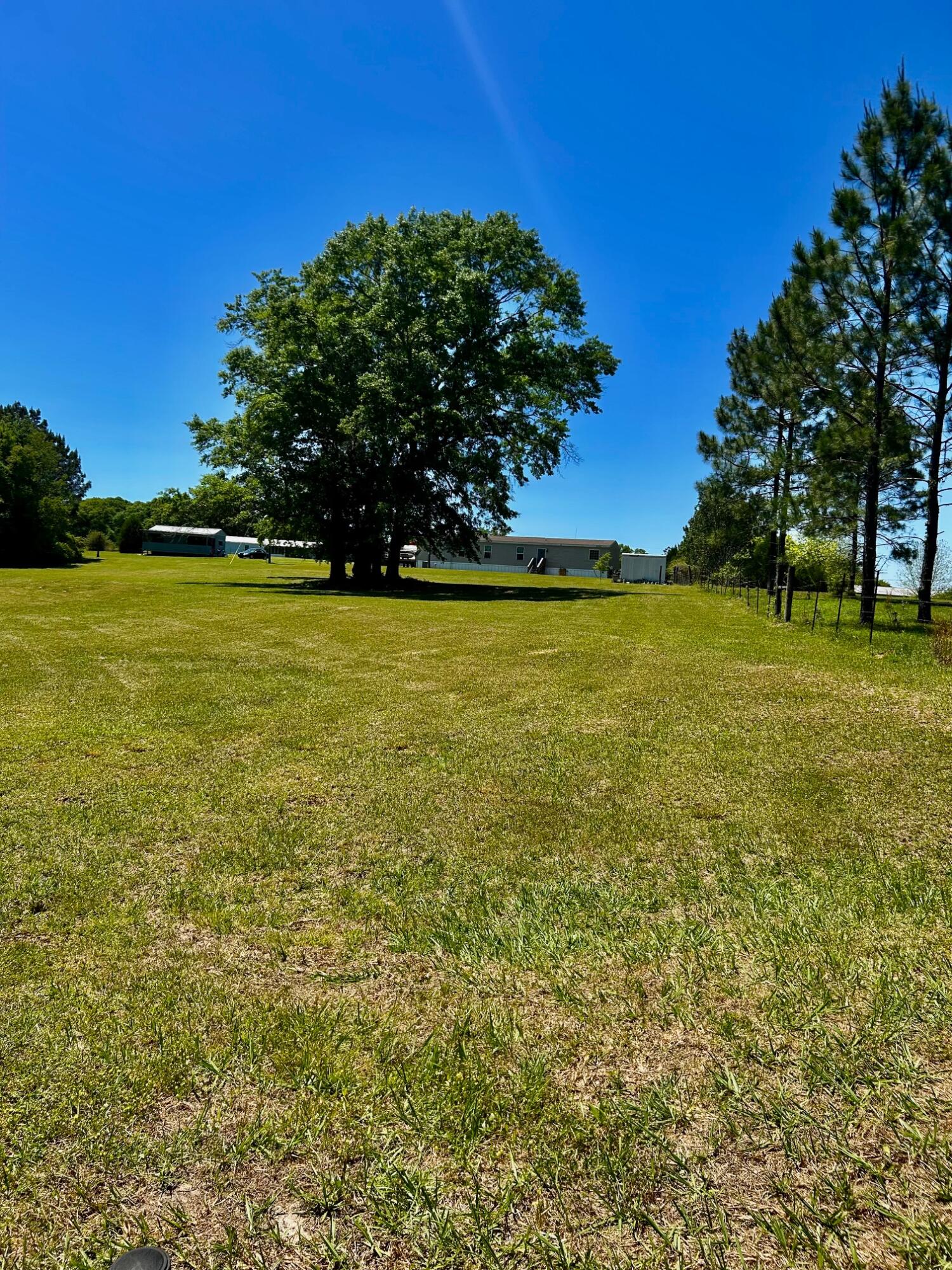 NO RECORDED SUBDIVISION - Farm