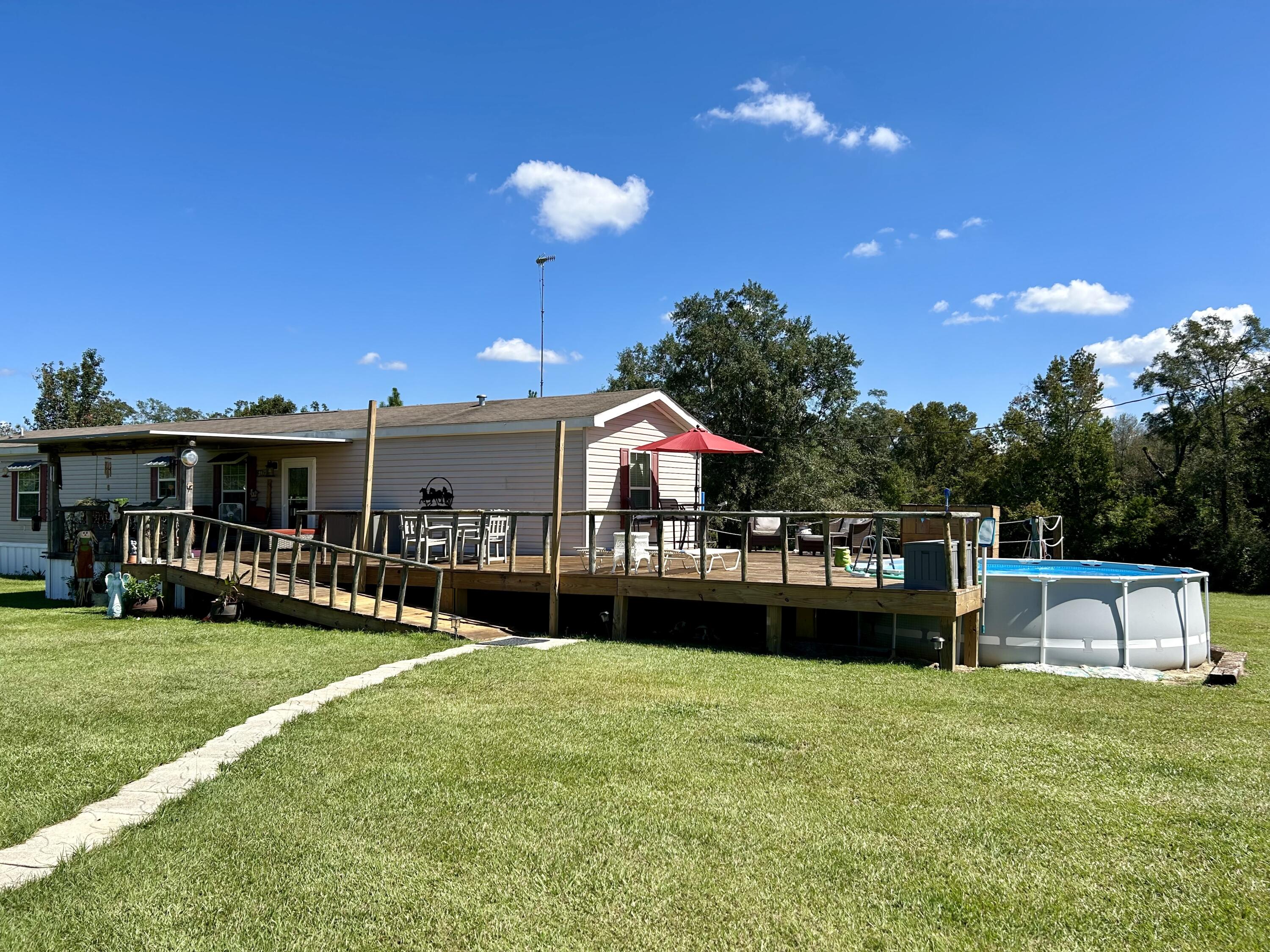 NO RECORDED SUBDIVISION - Farm