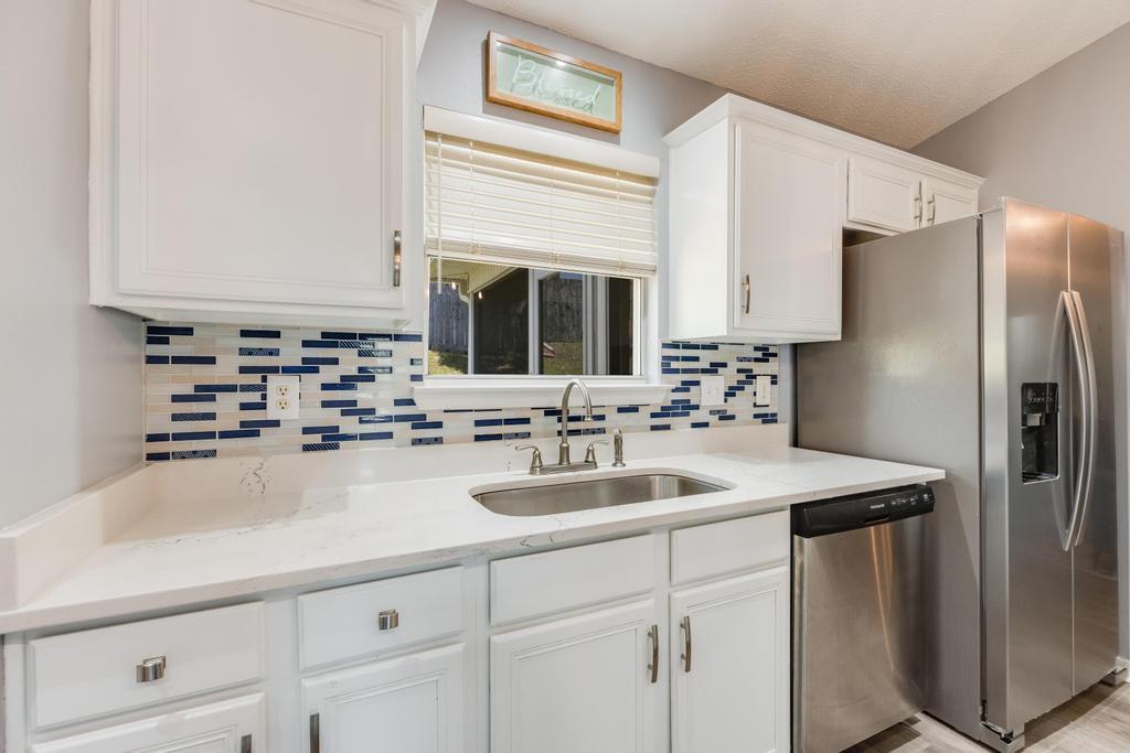 NORTHVIEW ESTATES 7TH ADDN - Residential Lease