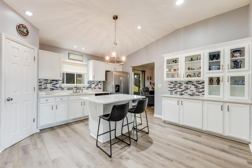 NORTHVIEW ESTATES 7TH ADDN - Residential Lease