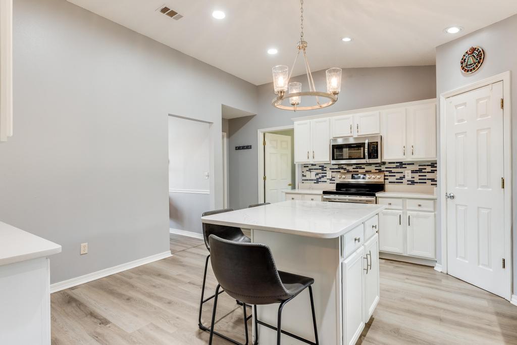 NORTHVIEW ESTATES 7TH ADDN - Residential Lease