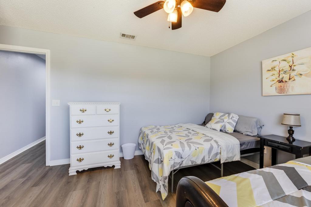NORTHVIEW ESTATES 7TH ADDN - Residential Lease